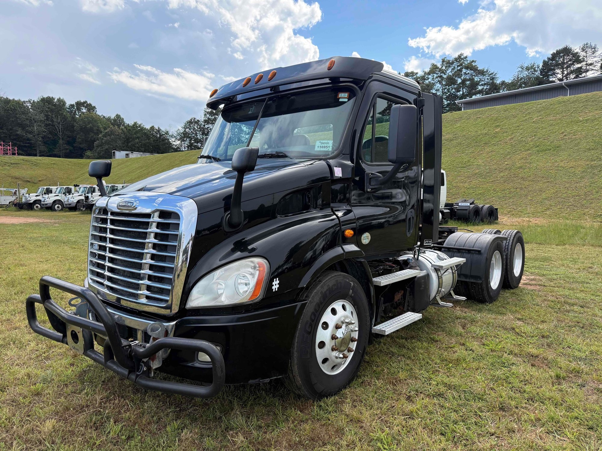 2017 Freightliner Cascadia 113 Truck, VIN # 1FUJGBDV4HLHW9270 (A51572)