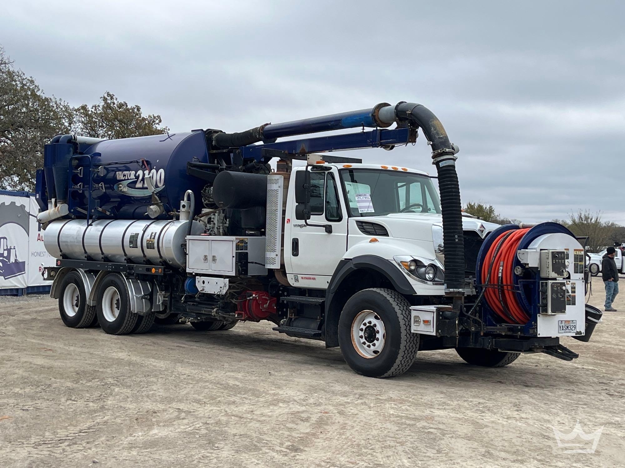 2010 International 7600 Vactor 2100 Plus Combination Sewer Jetter Vacuum Truck (A55973)