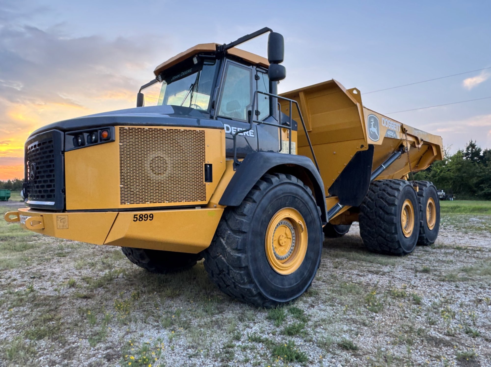 2022 JOHN DEERE 410E II (A52472)