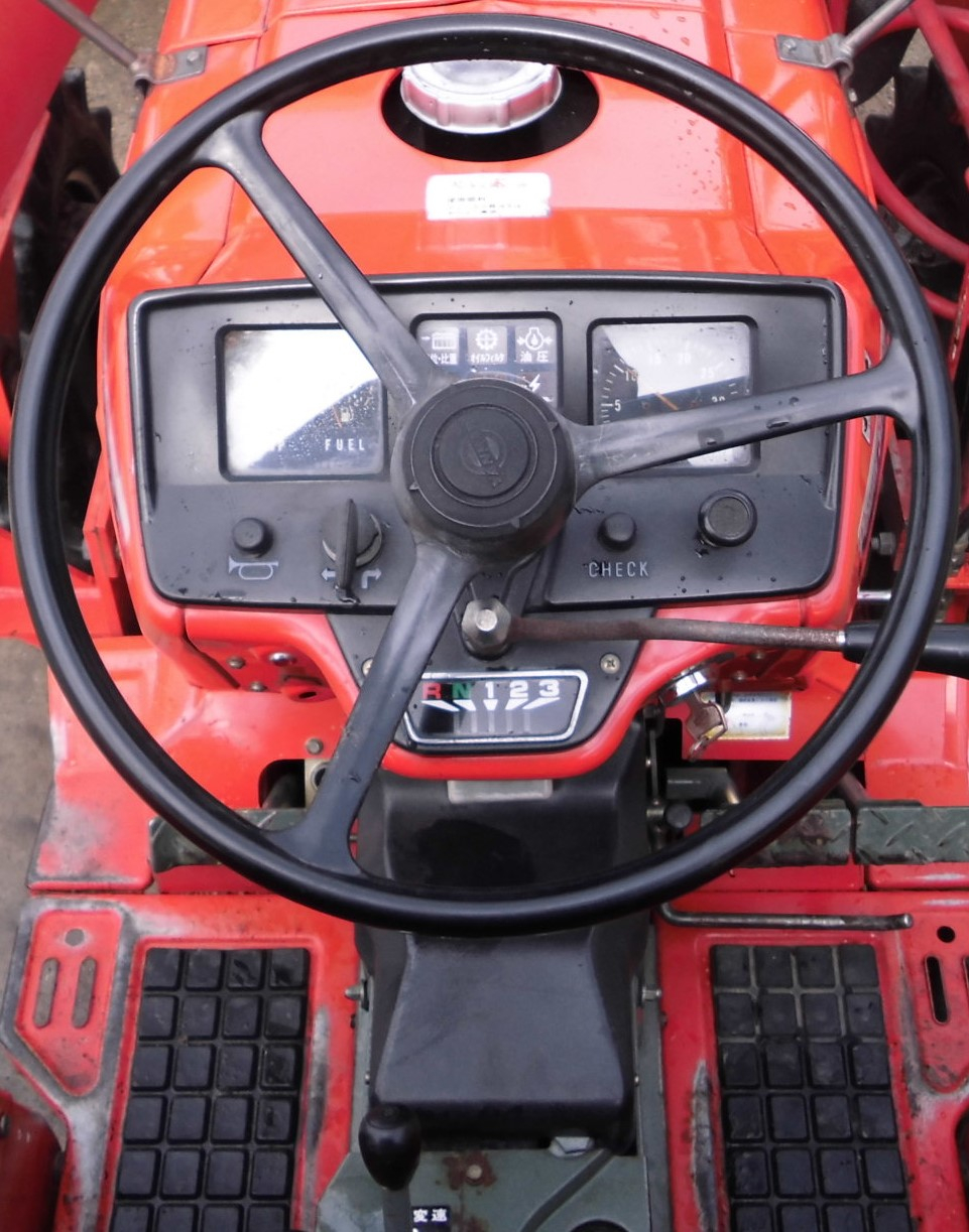 393-yanmar-ym2820d-9627.jpg