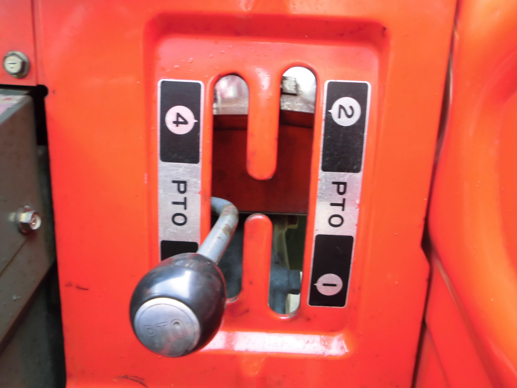393-yanmar-ym2820d-9638.jpg