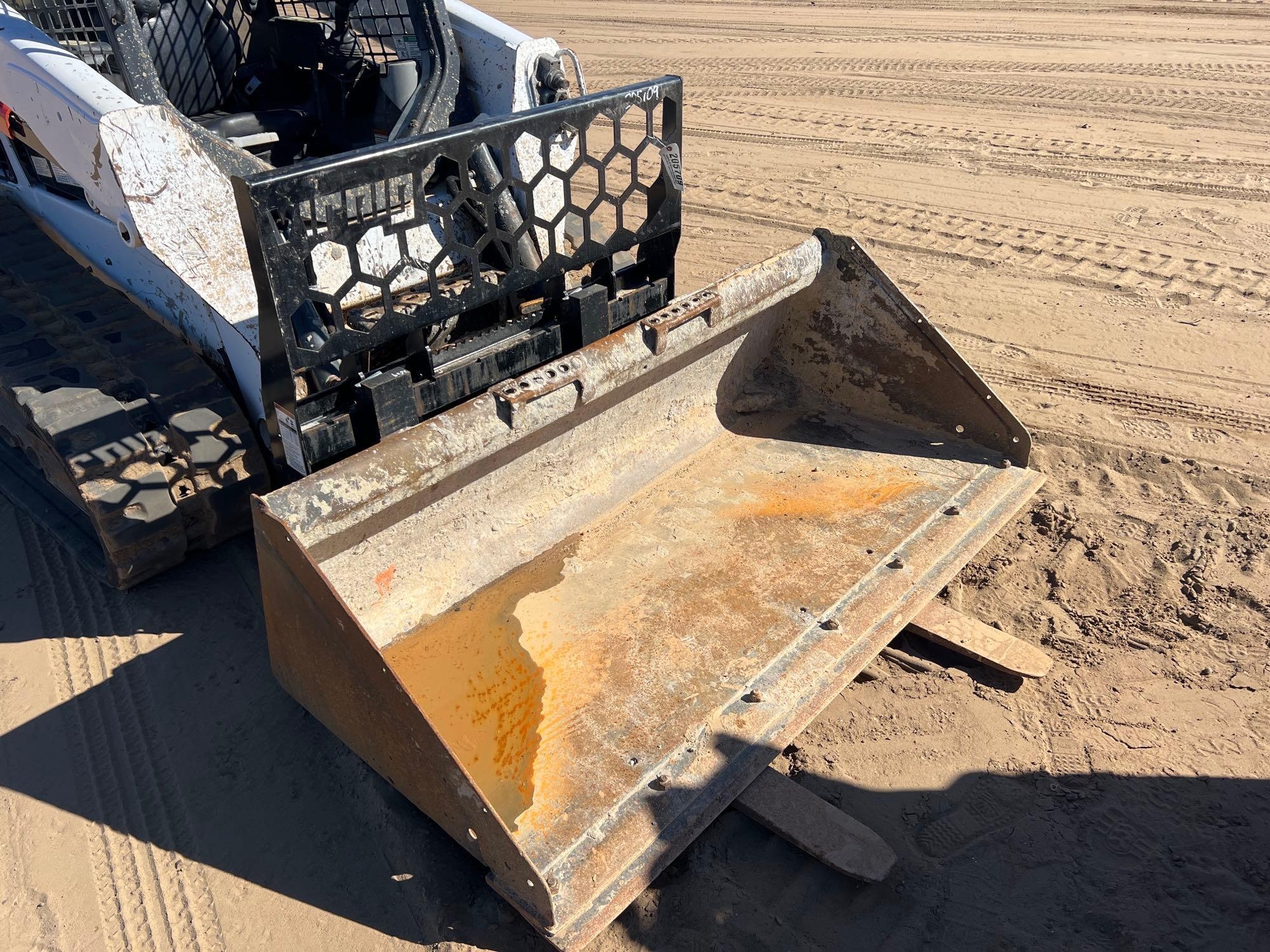 VIRNIG QUICK ATTACH PALLET FORKS W/ 48" FORKS (A52707)