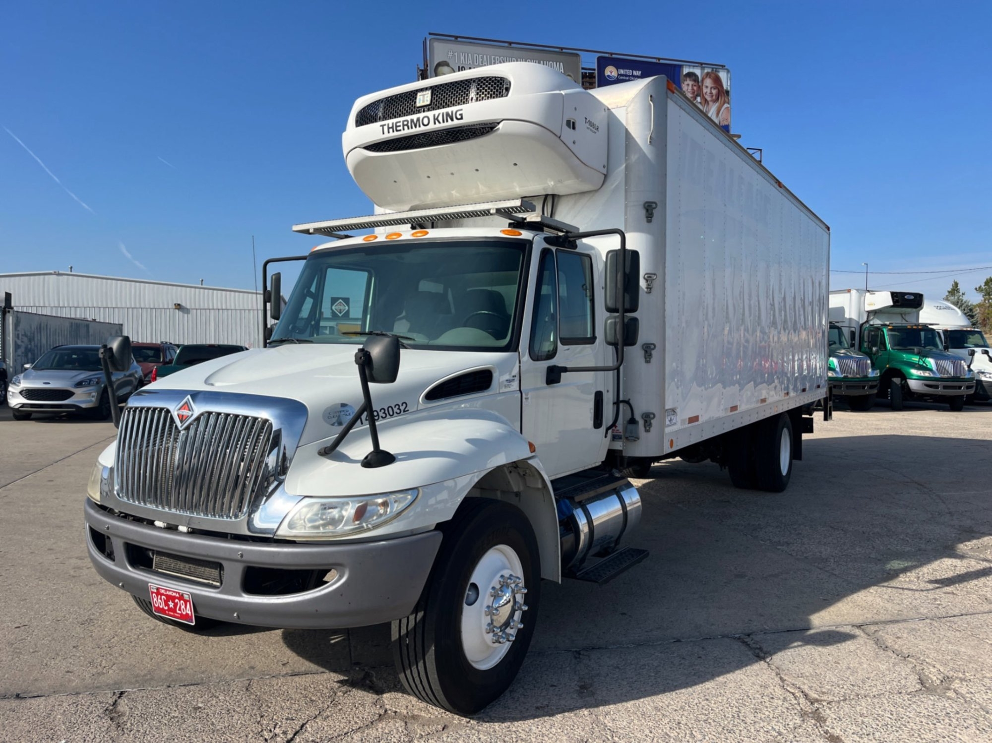 2019 INTERNATIONAL DURASTAR 4300 REEFER BOX TRUCK (A58214)