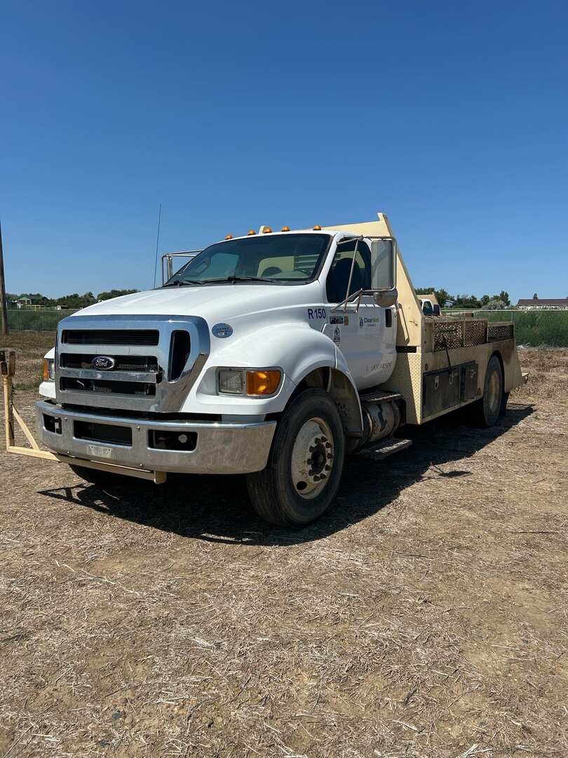 2013 FORD F-750 (A50854)