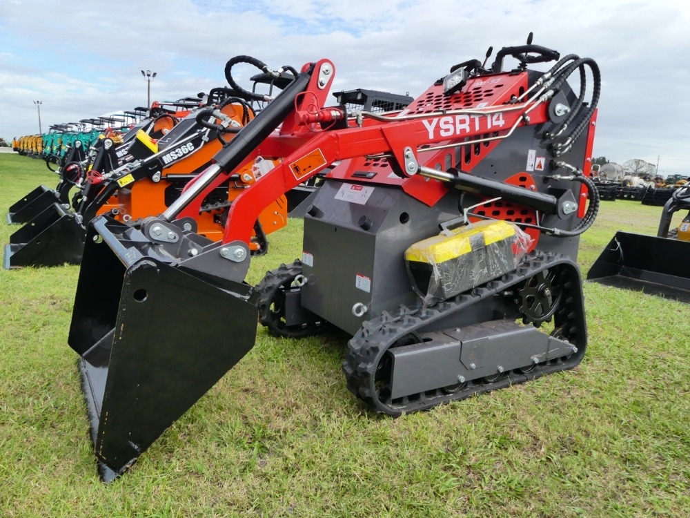 AGT Industrial YSRT14 Mini Skid Steer (A57149)