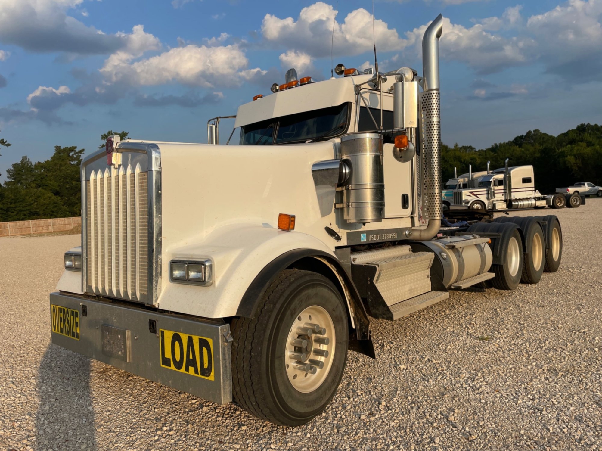 2020 KENWORTH W900L DAY CAB (A52472)
