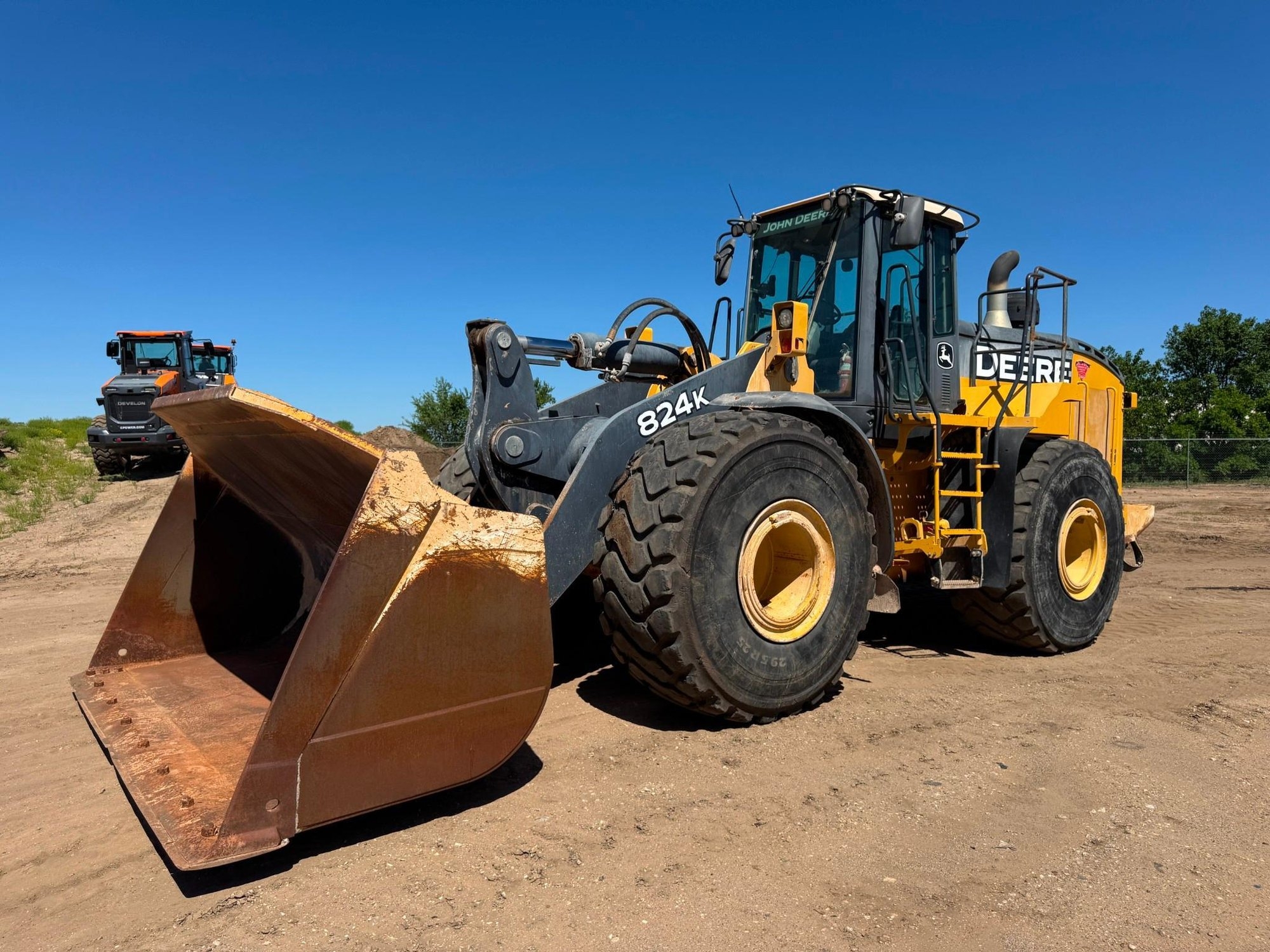 2013 John Deere 824K (A51039)