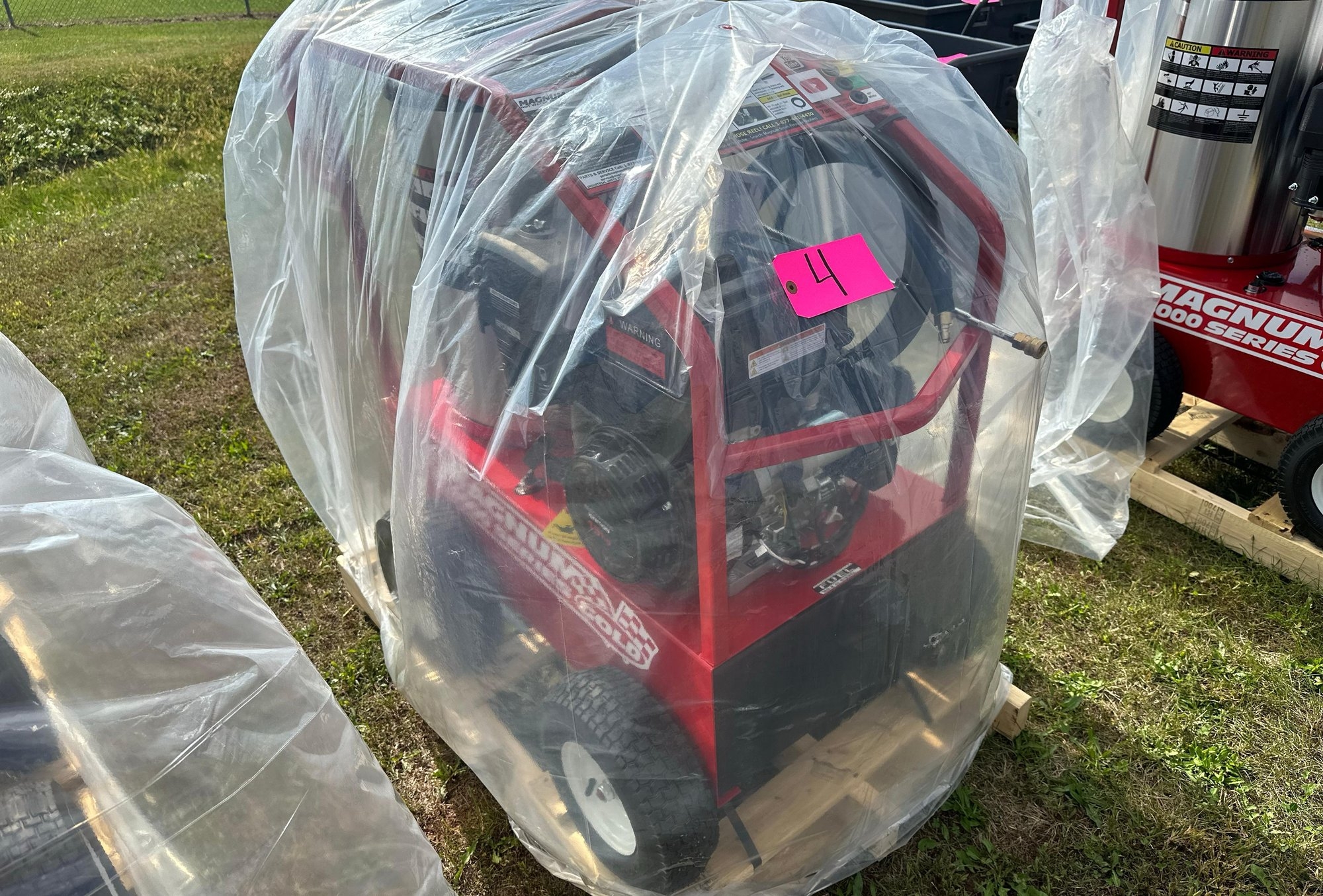 Magnum 4000 Series Hot Water Pressure Washer (A47477)