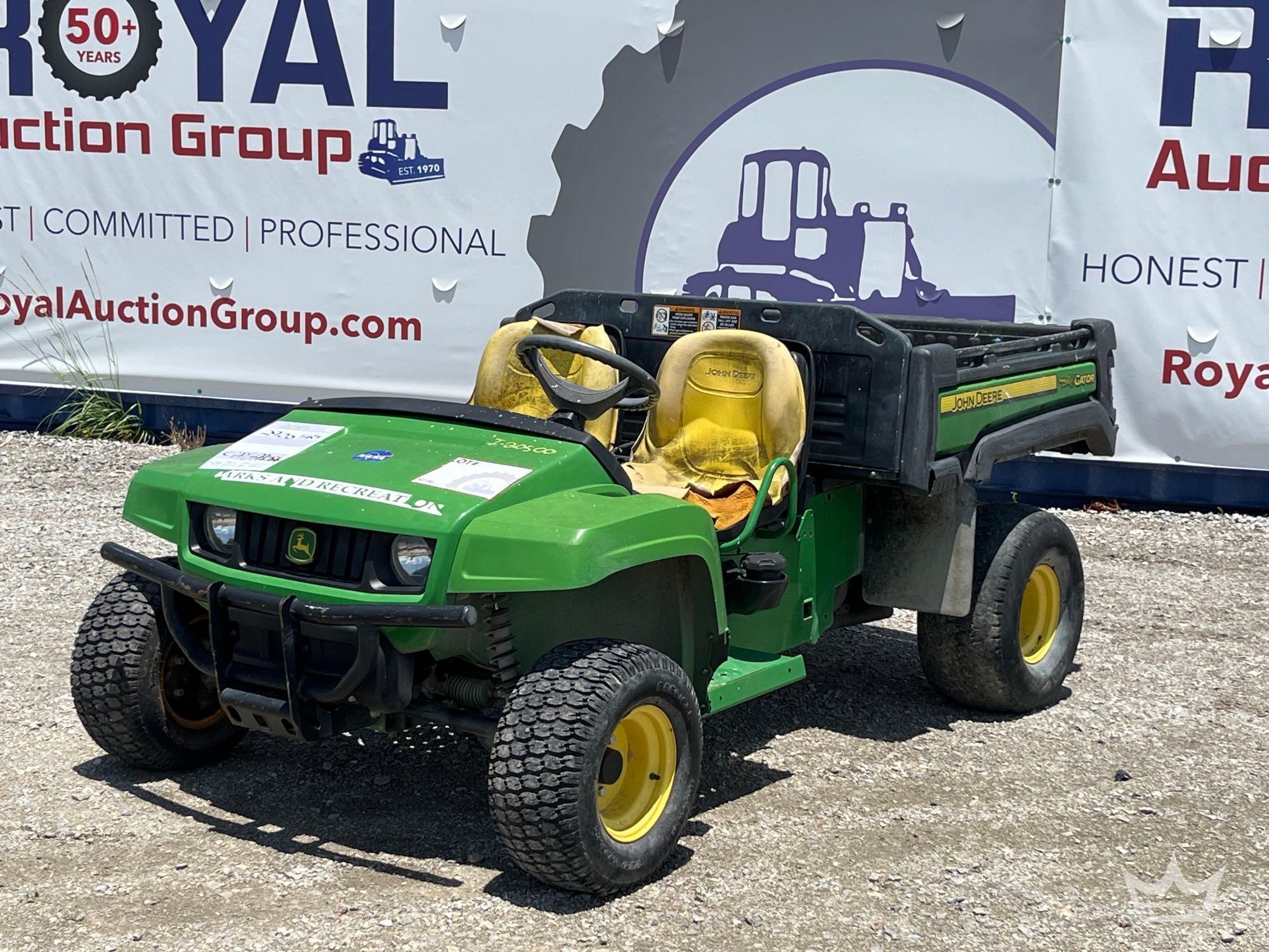 2010 John Deere TX Gator 4x4 Utility Cart (A55973)