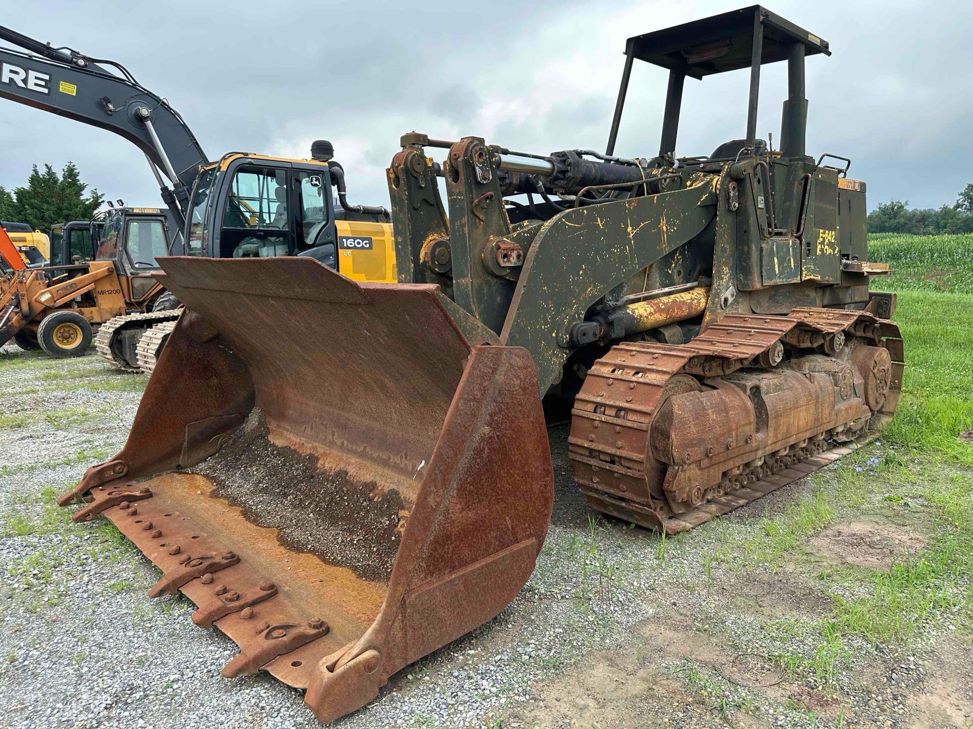 CAT 973 (A47384)
