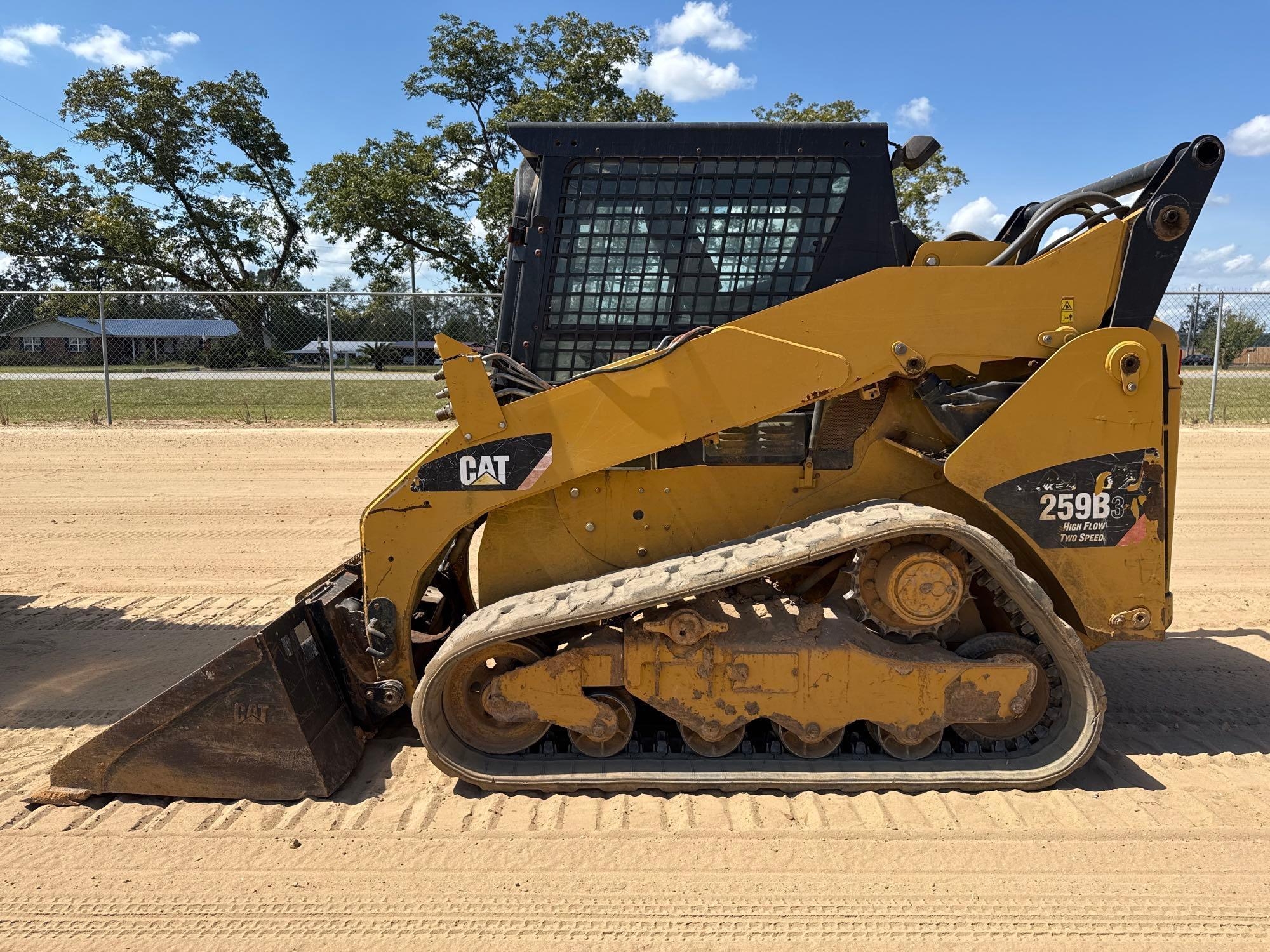 2012 CATERPILLAR 259B3 SKID STEER (A52705)