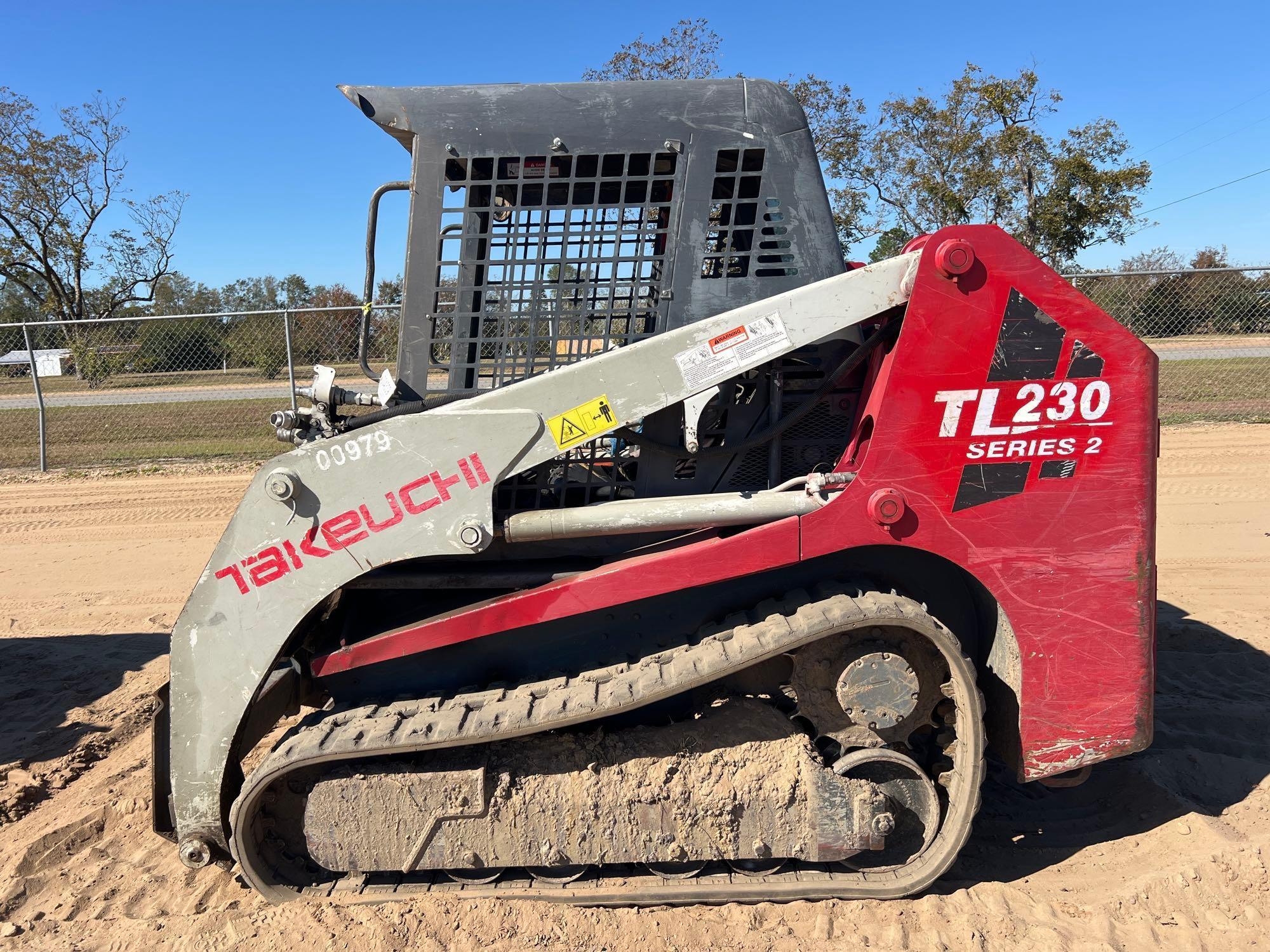 2012 TAKEUCHI TL230 SERIES 2 SKID STEER (A52707)