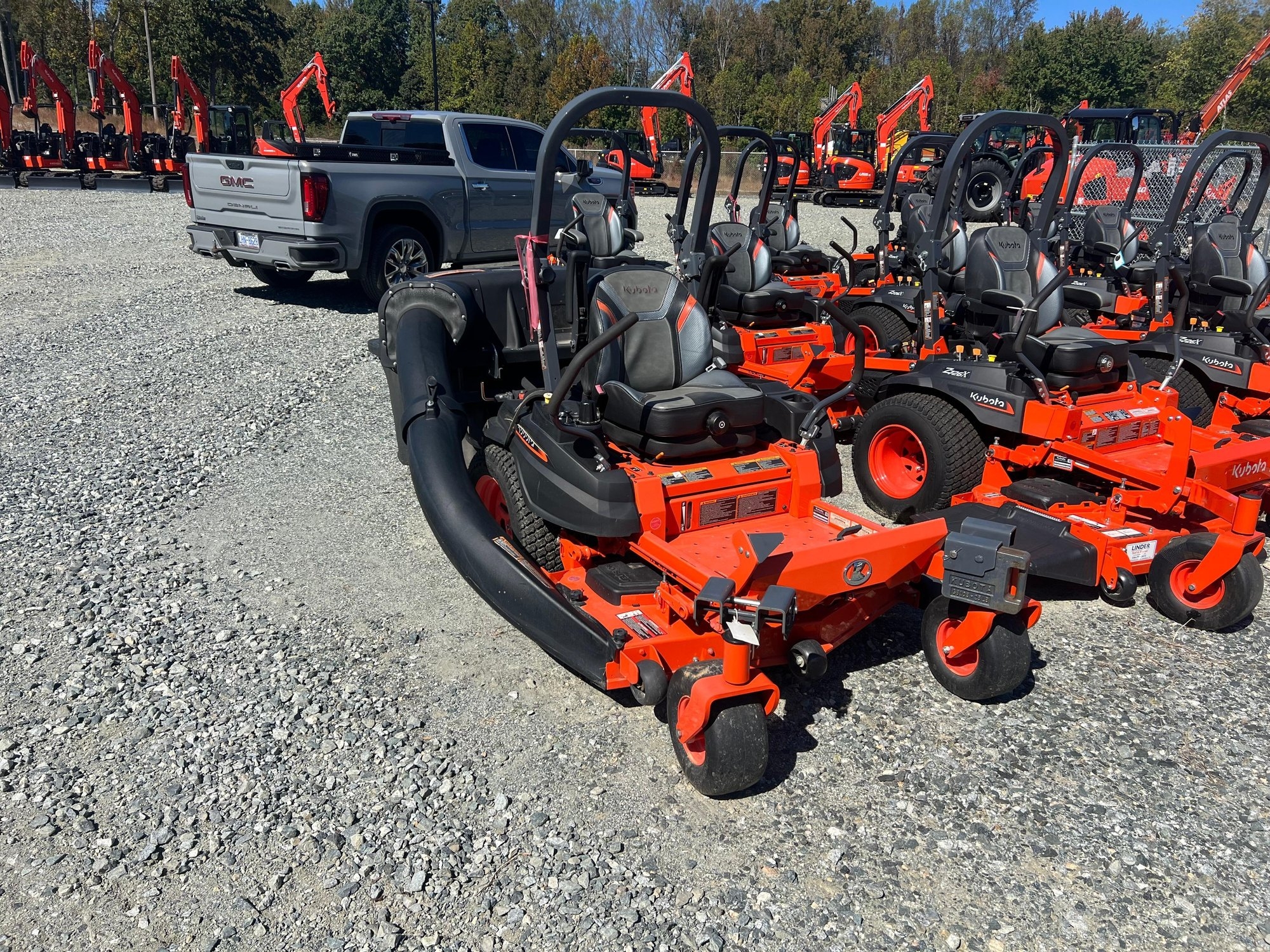 2023 Kubota Z412KW Zero-Turn Mower with 3-Bag Bagger System (A56435)