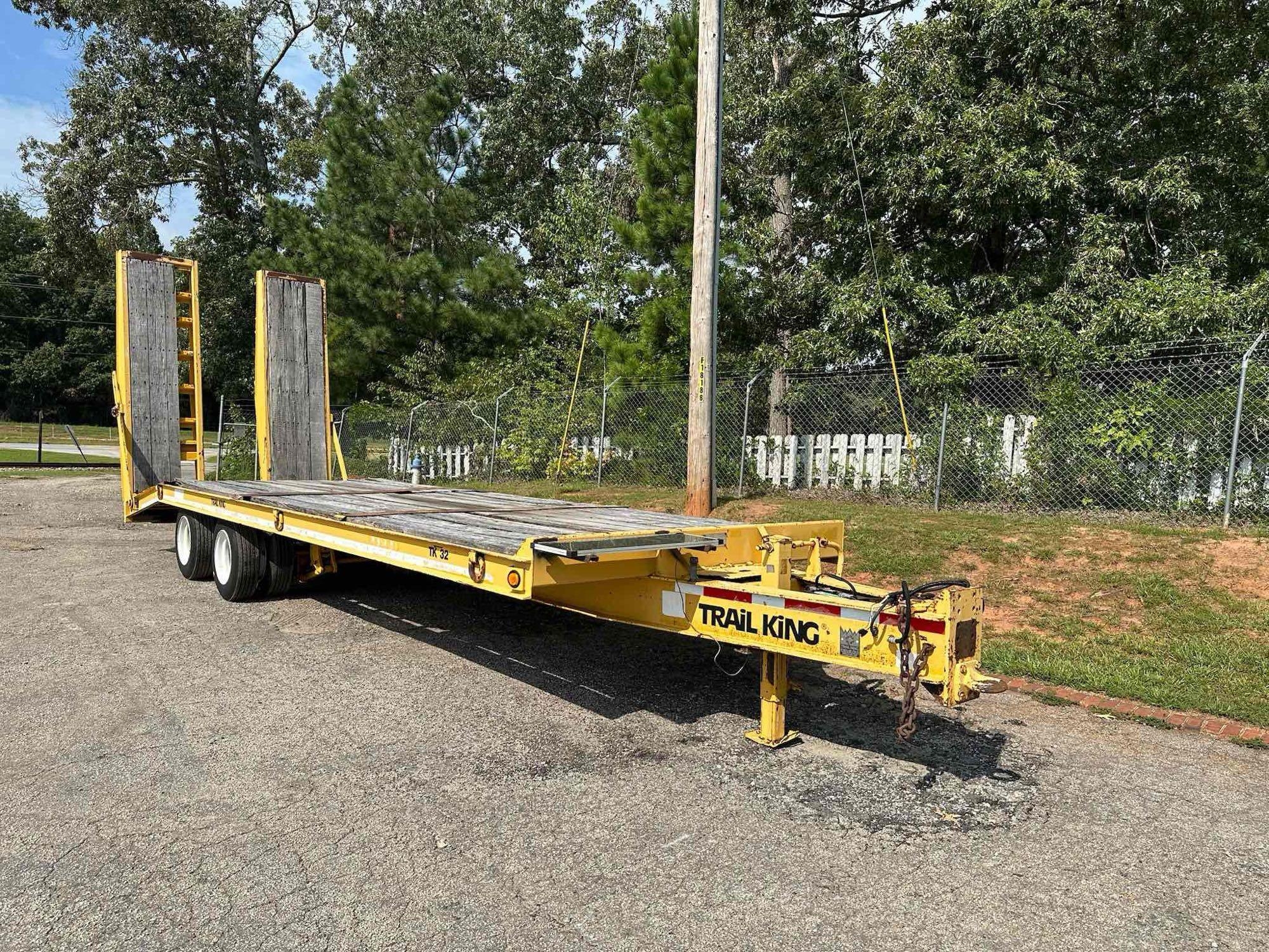 2001 Trail King TK18LP / TK20LP / TK40LP Paver Special Trailer, VIN # 1TKC027231B046890 (A51572)
