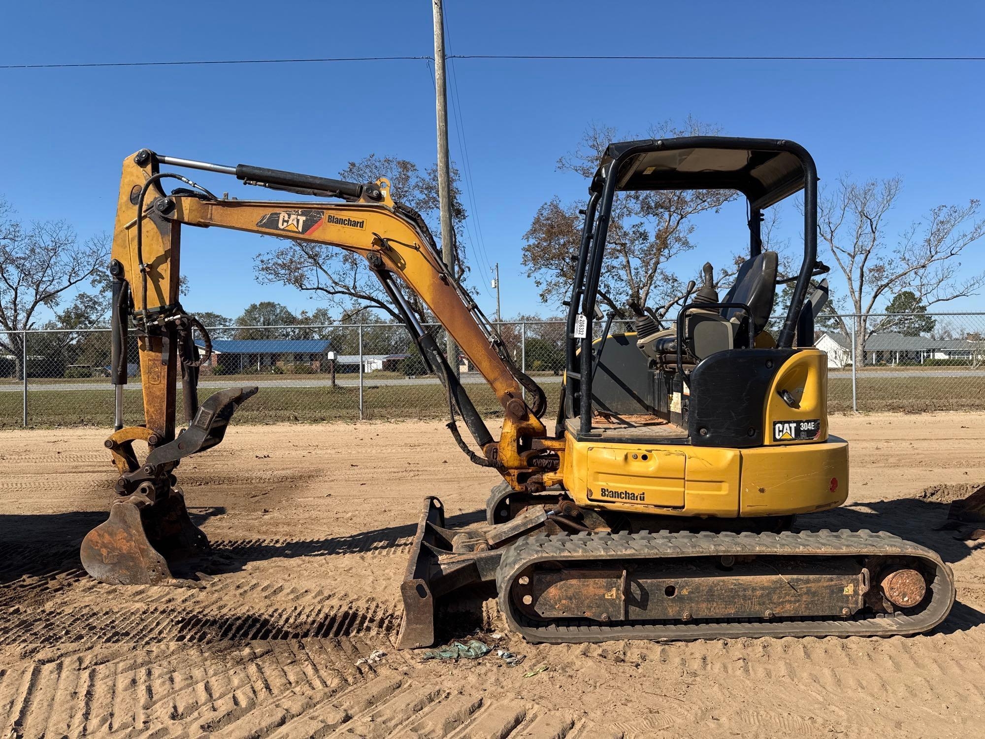 2016 CATERPILLAR 304E2 EXCAVATOR (A60429)