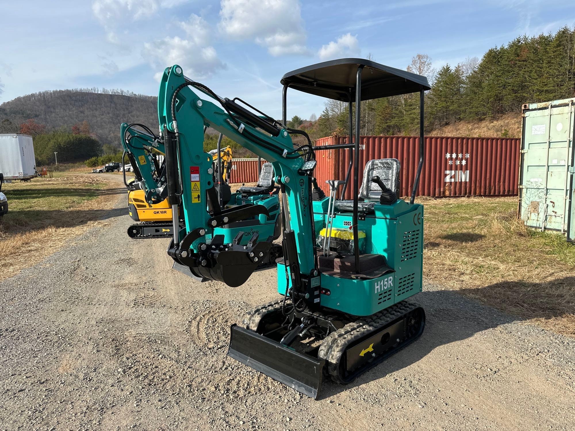 New/Unused CFG Industrial H15R Mini Excavator (A57453)