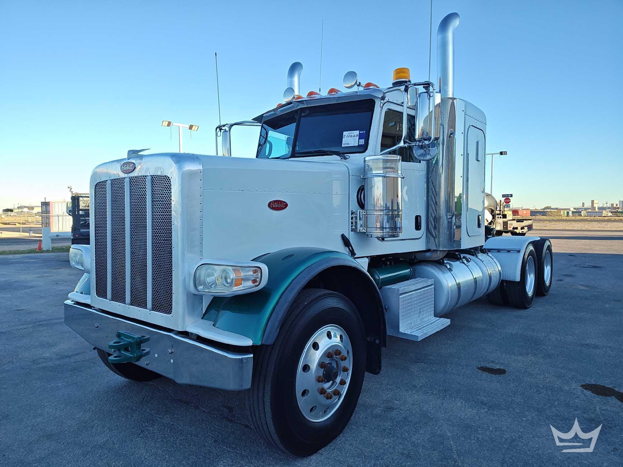 2015 Peterbilt 389 T/A Wet Kit Sleeper Cab Truck Tractor (A55973)