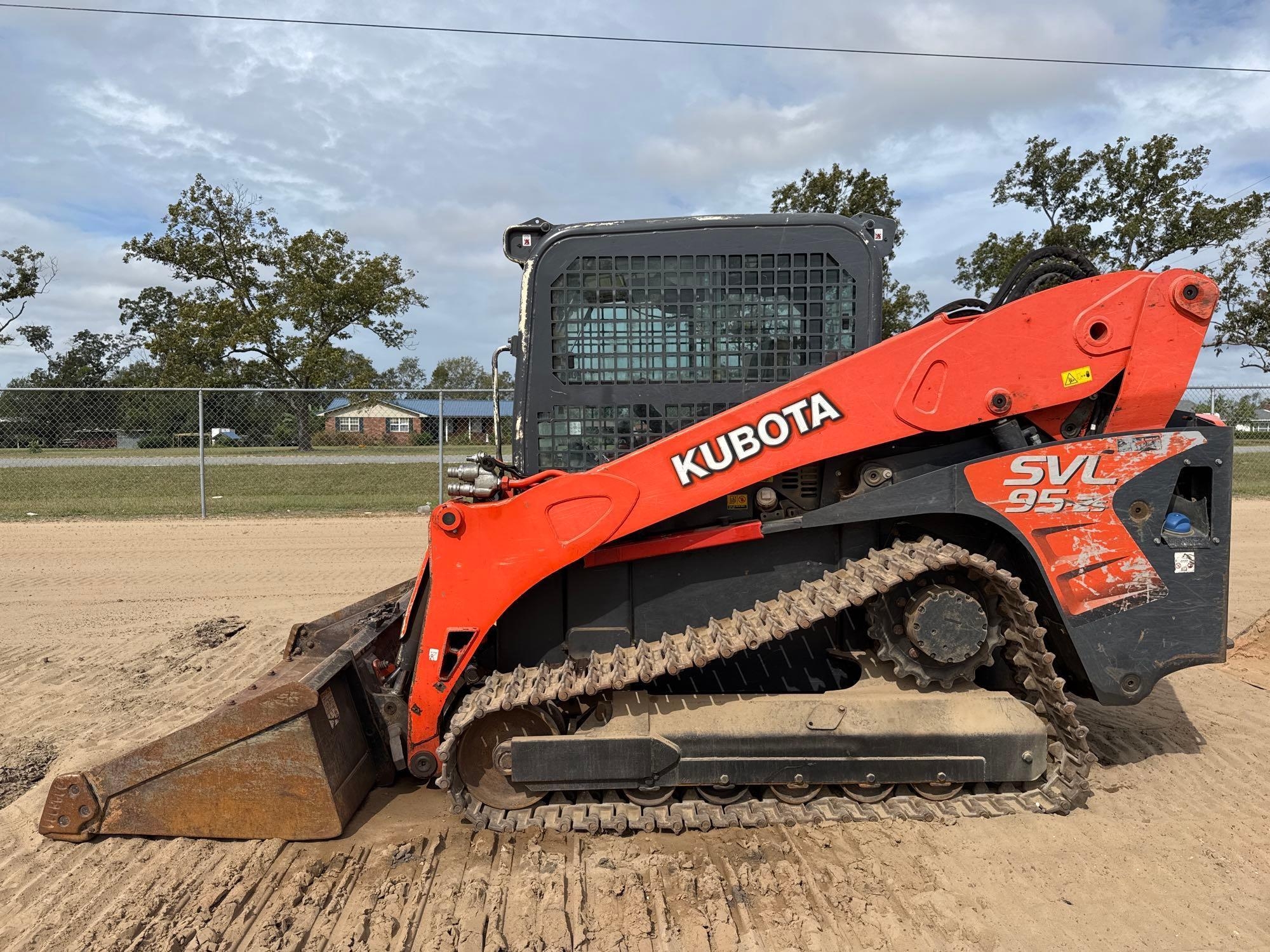KUBOTA SV95-2S SKID STEER (A52705)