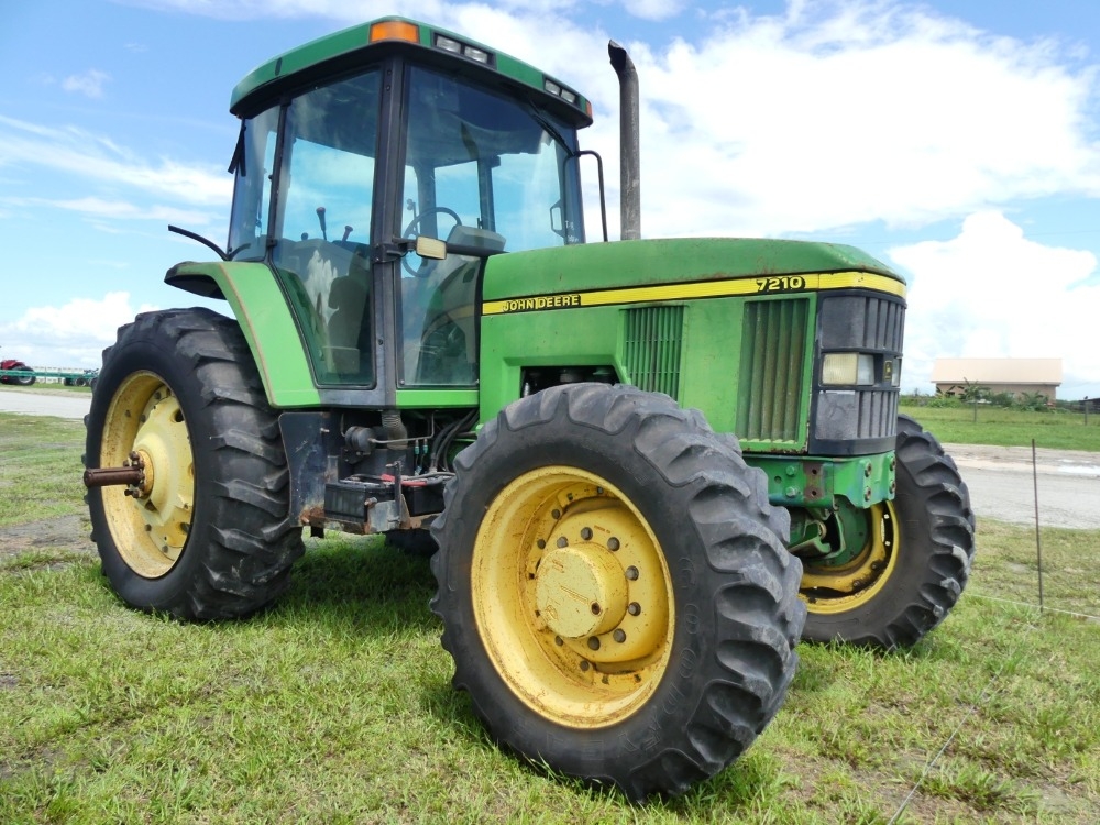 John Deere 7210 (A50120)
