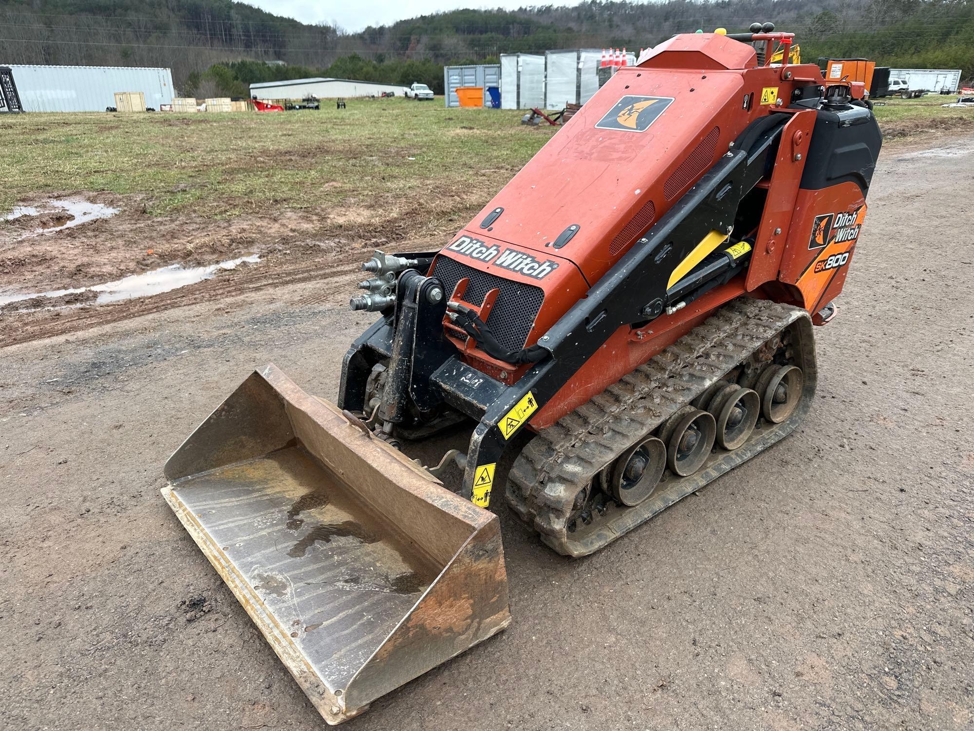2021 Ditch Witch SK800 Mini Skid Steer Loader (A57453)