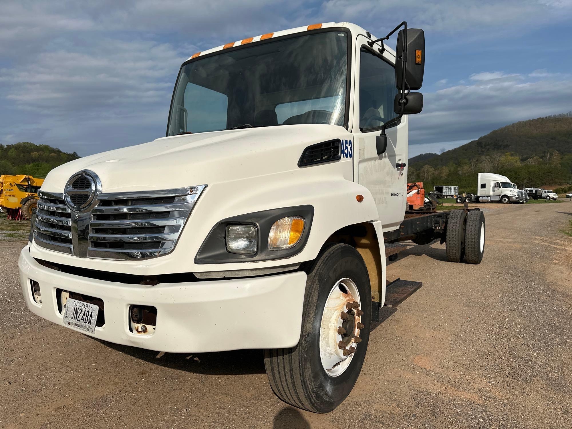 2005 Hino 268 Truck, VIN # JHBNE8JTX51S10984 (A57453)