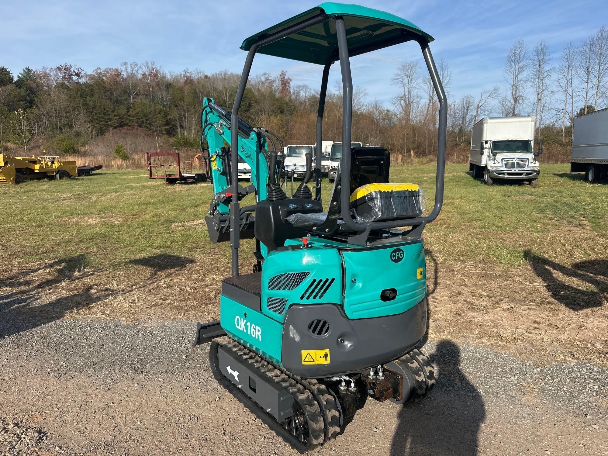 New/Unused CFG Industrial QK16R Mini Excavator (A57453)