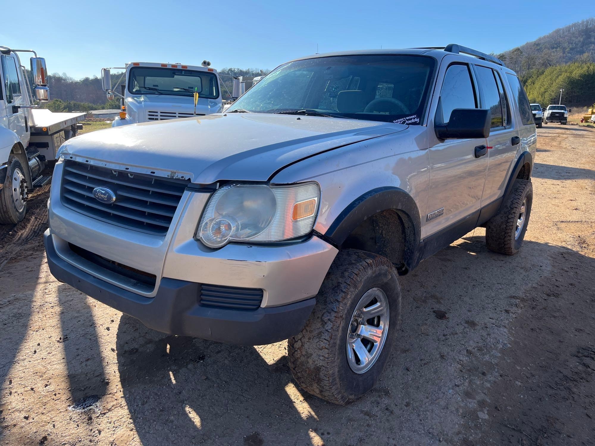 2006 Ford Explorer 4x4 (MPV), VIN # 1FMEU73E36UA28575 (A44391)