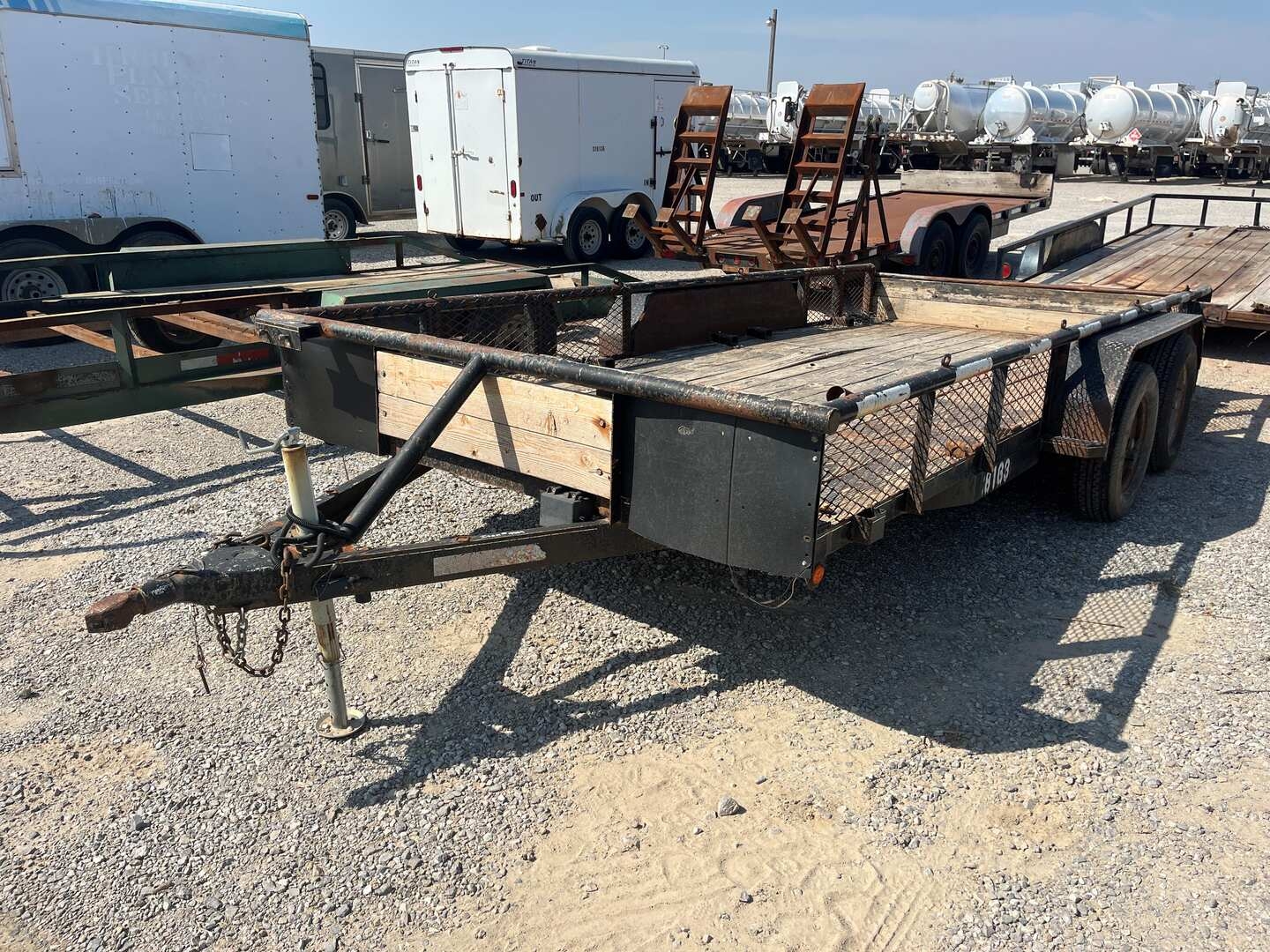2011 MAMMOTH UTILITY (A50854)