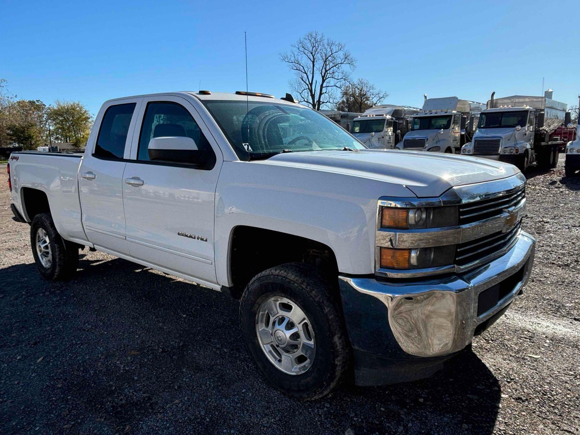 2015 Chevrolet Silverado 2500 LT 4x4 Extended Cab  6.0L V8 (A48561)