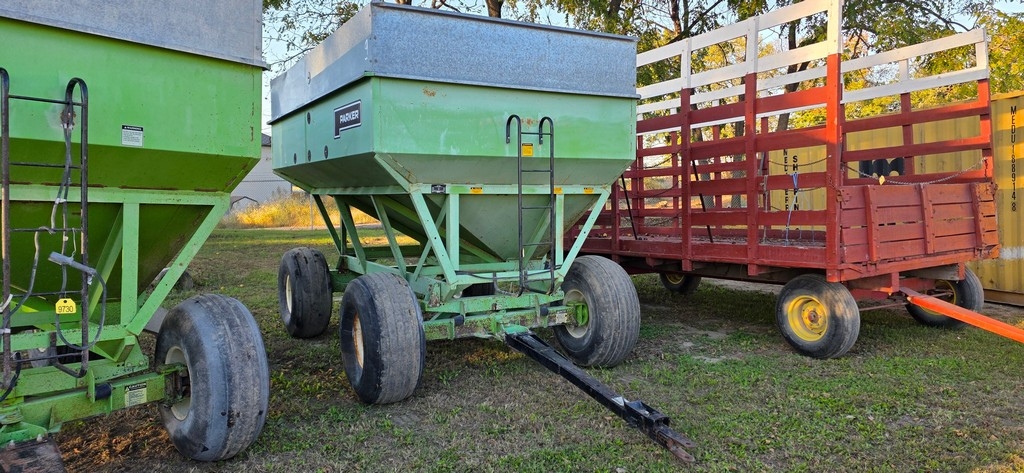 Parker 2600 Gravity Wagon (A50775)