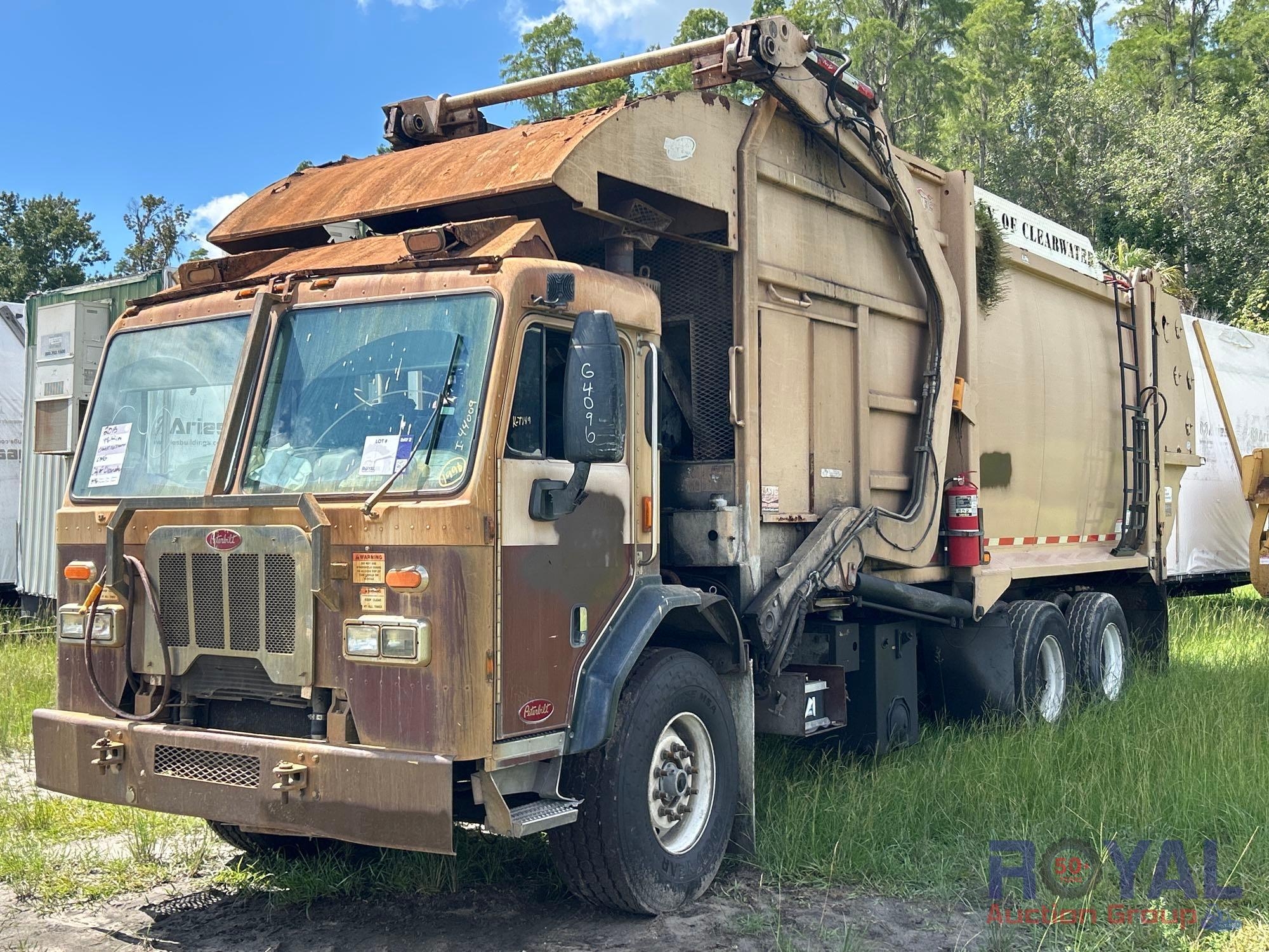 Year: 2015 Make: Peterbilt Model: 320 Vehicle Type: Truck Mileage: Plate: Body Type: Trim Level: (A51692)