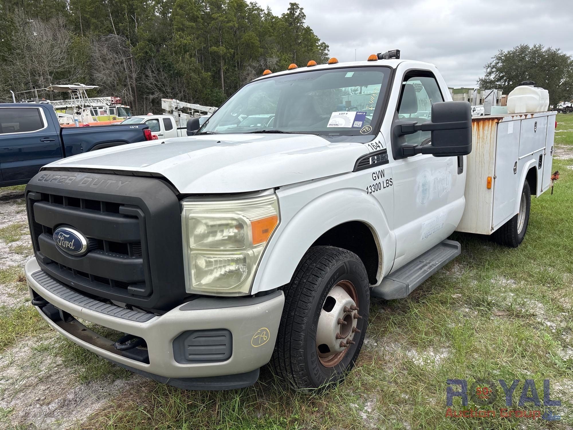 Ford F-350 Service Truck (A51692)