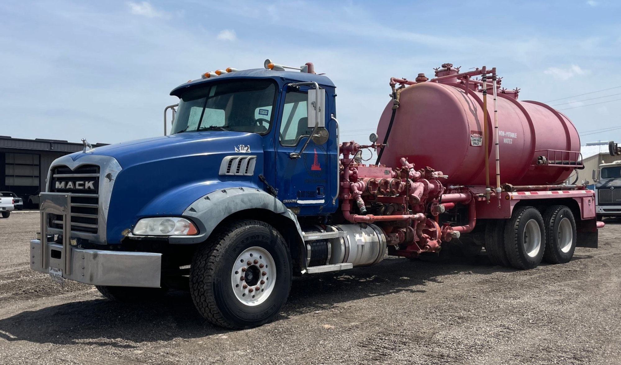 2005 MACK GRANITE (A52472)