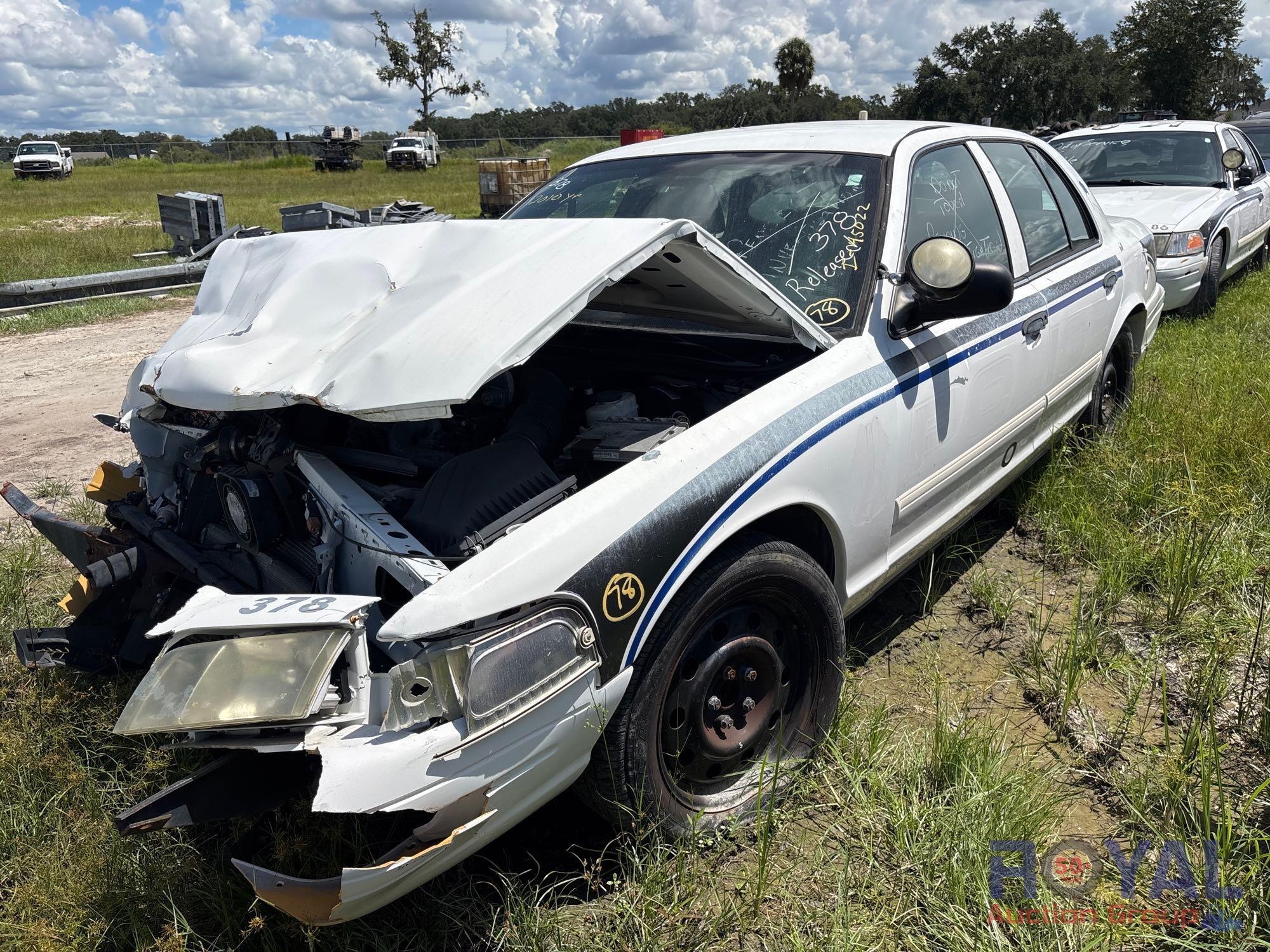 2010 Ford Crown Victoria (A51694)