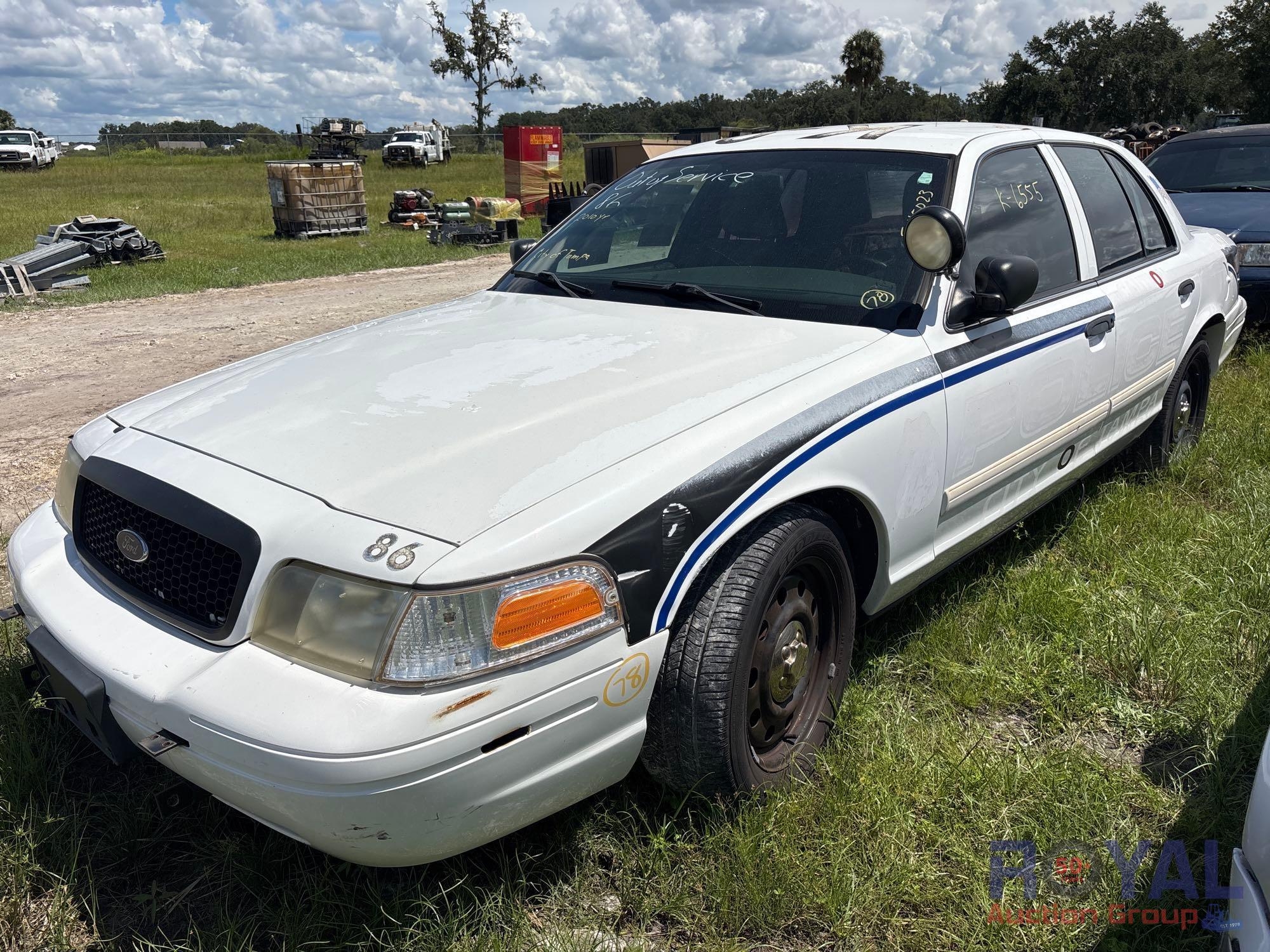 2010 Ford Crown Victoria Sedan (A51694)