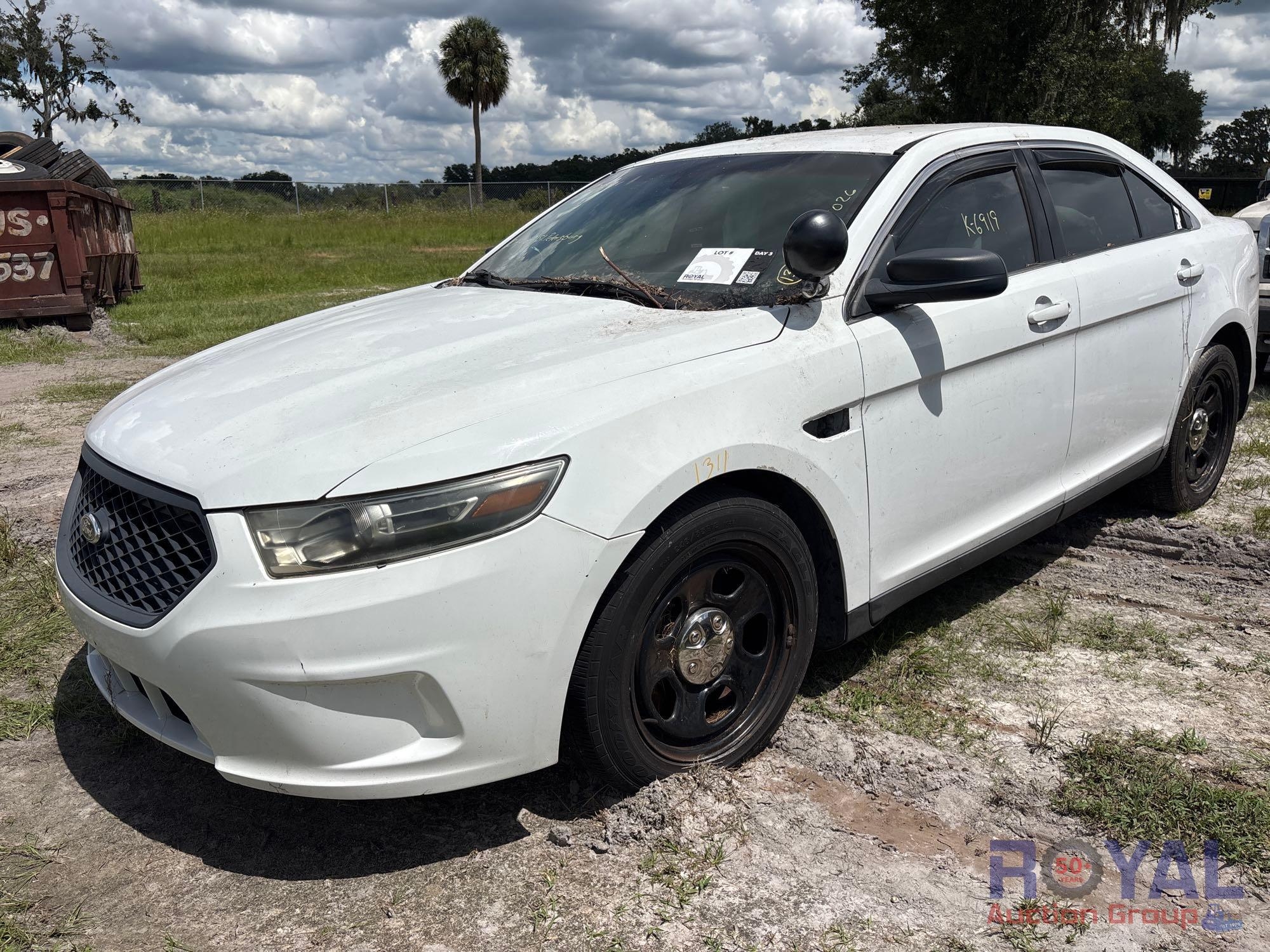 2015 Ford Taurus Sedan (A51694)