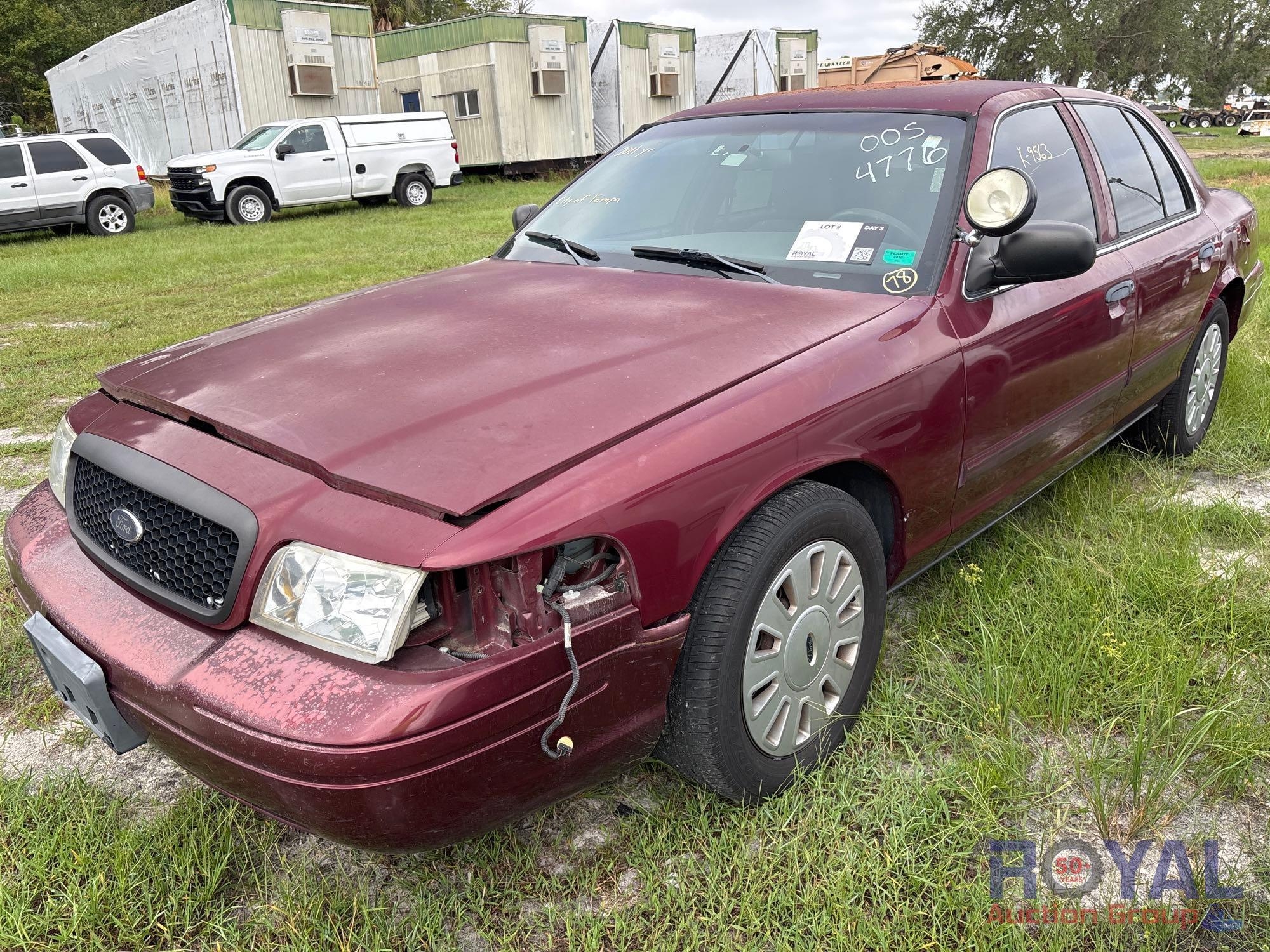 2011 Ford Crown Victoria Sedan (A51694)