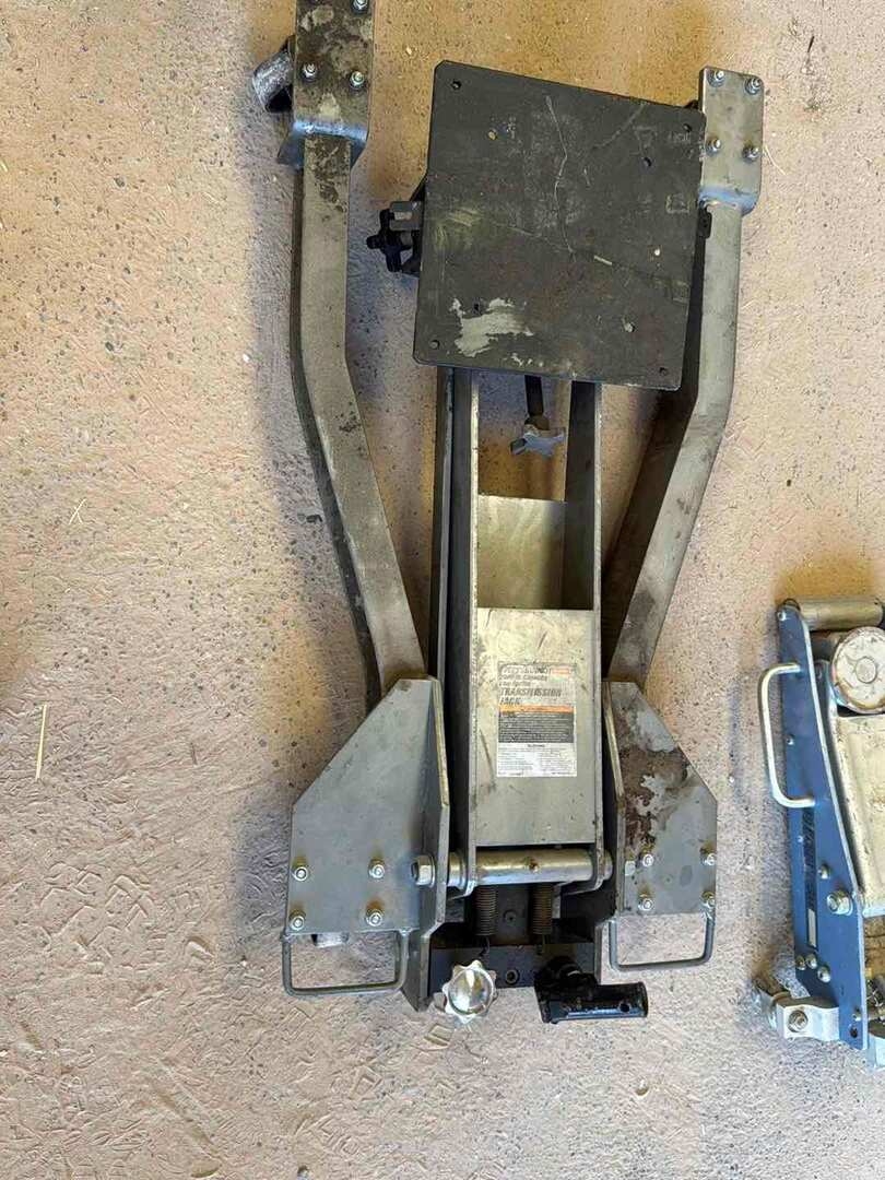 TRANSMISSION JACK (A53843)
