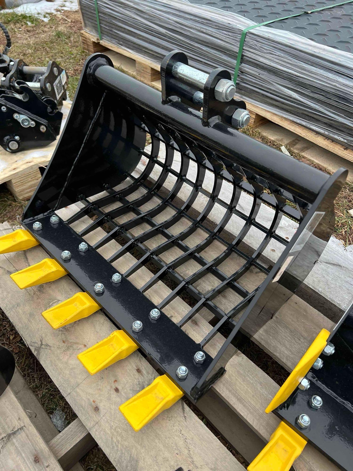 Mini Excavator Rock Bucket (A55272)