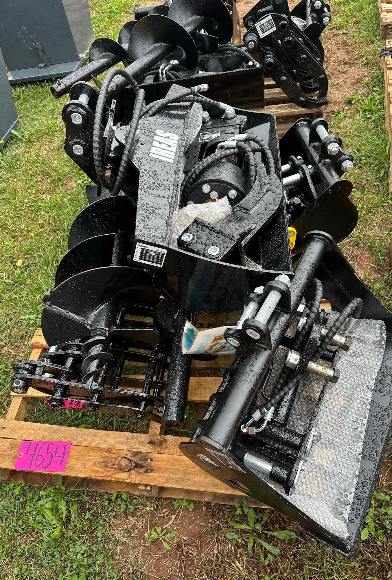 Pallet Of Mini Excavator Attachments (A47477)