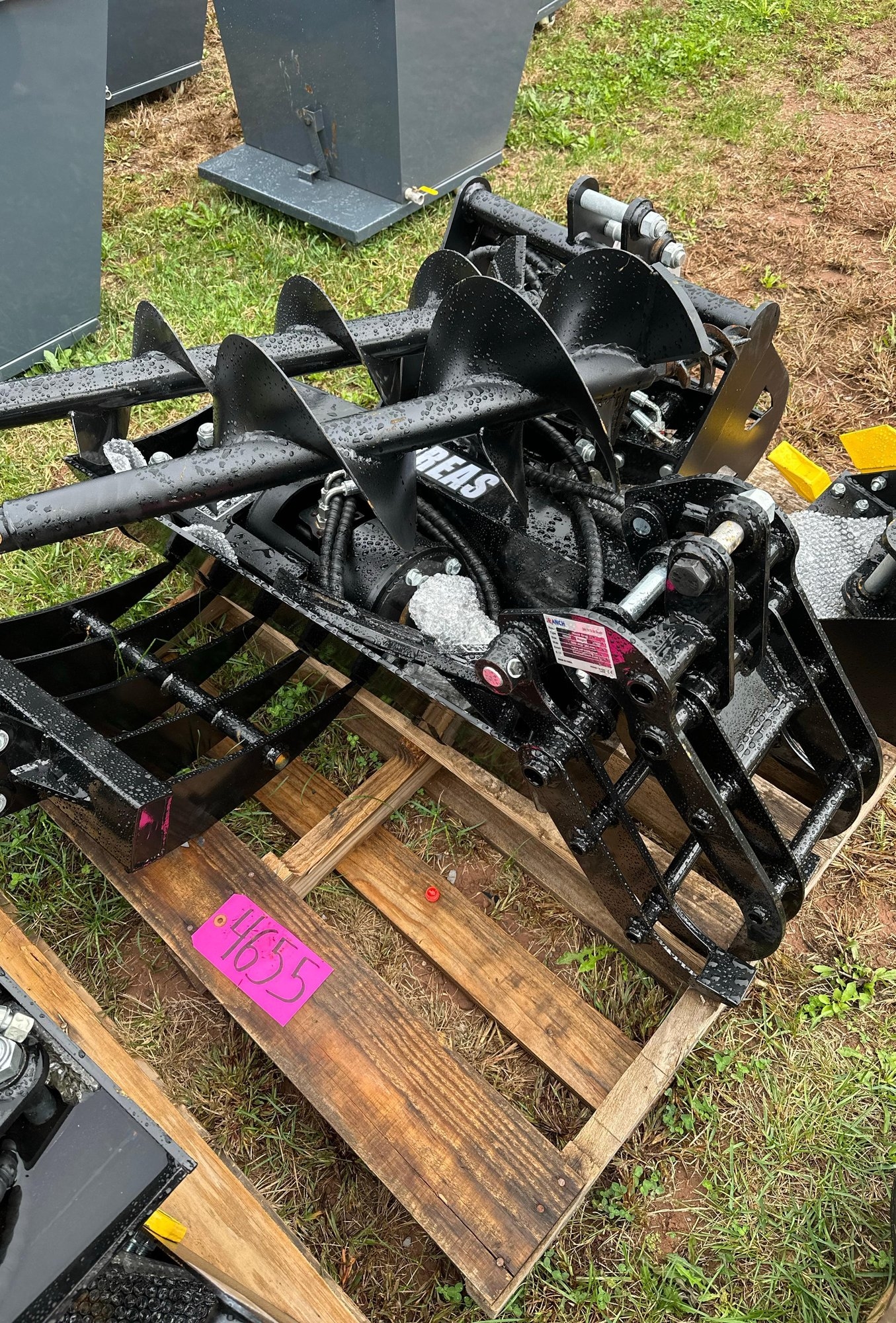 Pallet Of Mini Excavator Attachments (A47477)