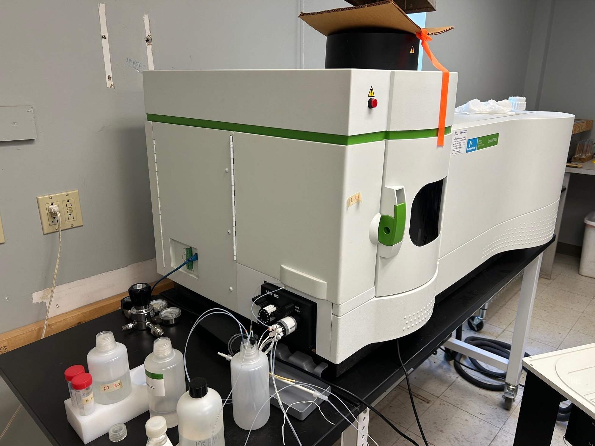 2017 Perkins Elmer 7300V ICP Spectrometer with Computer Control (A46877)