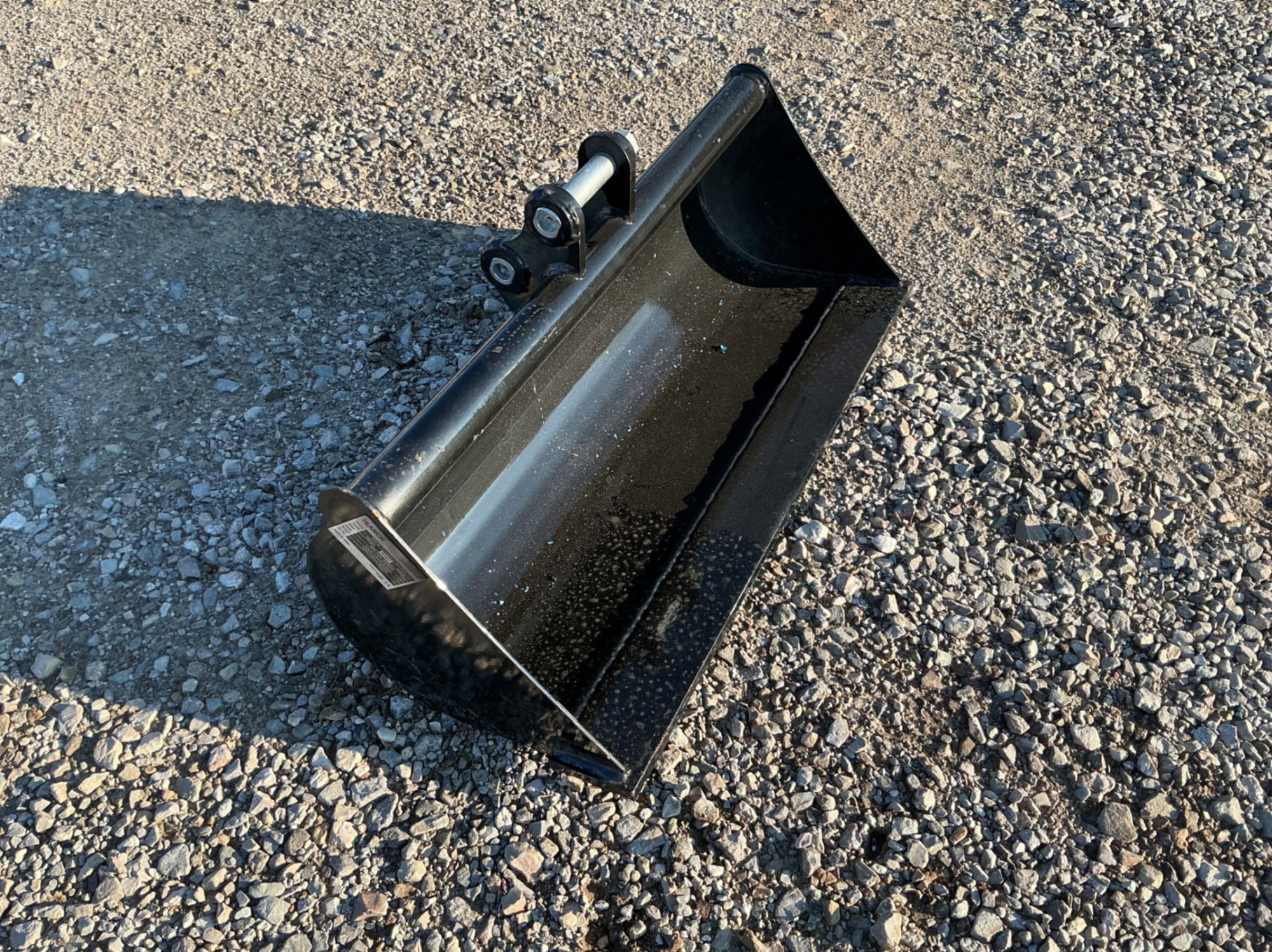 30 INCH TOOTHLESS BUCKET FOR MINI EXCAVATOR (A53843)