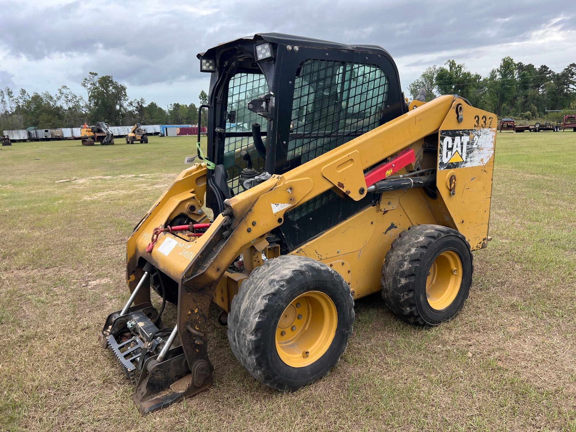 2017 CATERPILLAR 246D SKID STEER (A52705)