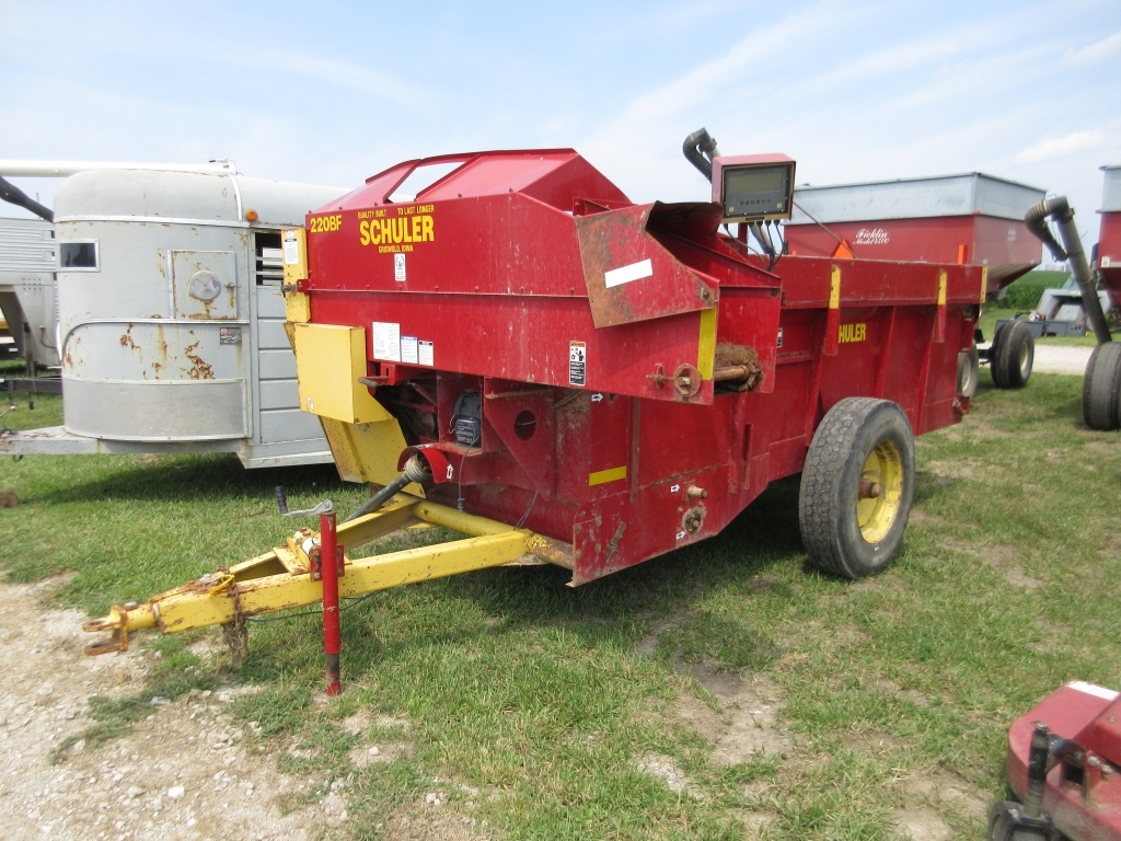 Schuler 220 BF Feed Wagon (A50514)
