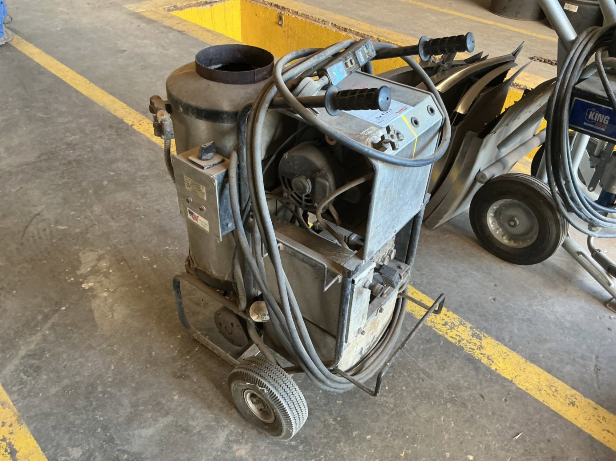 WHITCO PRESSURE WASHER AND STEAM CLEANER (A53843)
