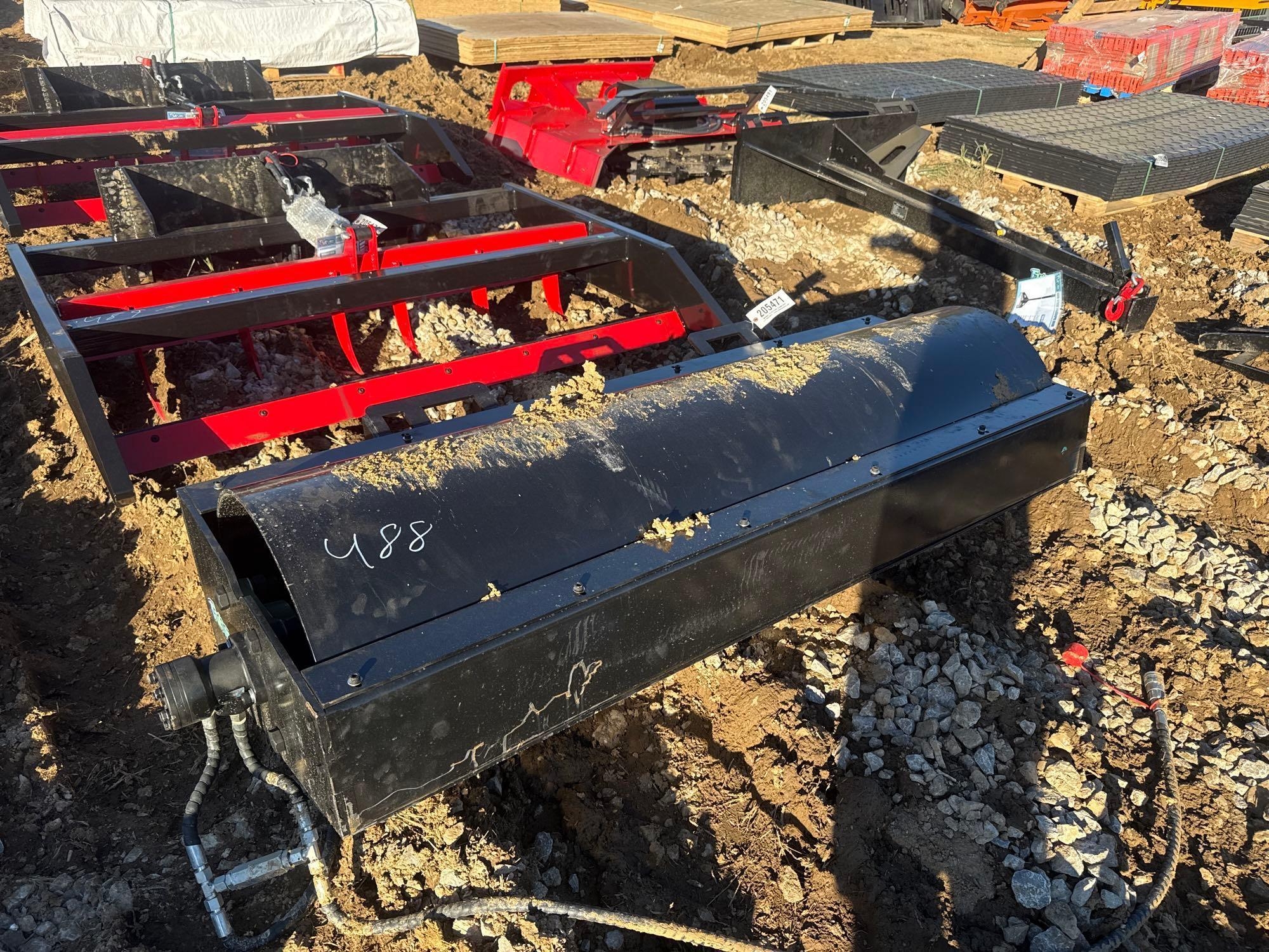 UNUSED FUTURE VR72 - 72" HYD VIBRATORY ROLLER (A52706)