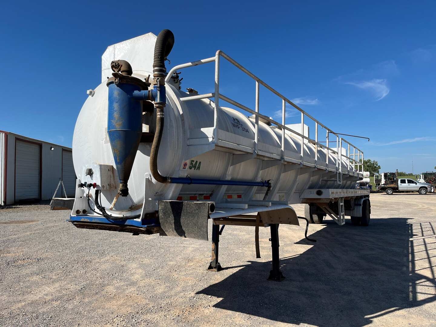 2004 DRAGON 150 BBL ALUMINUM VACUUM TRAILER (A53843)