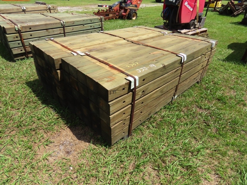 Wood Fence Posts (A50121)