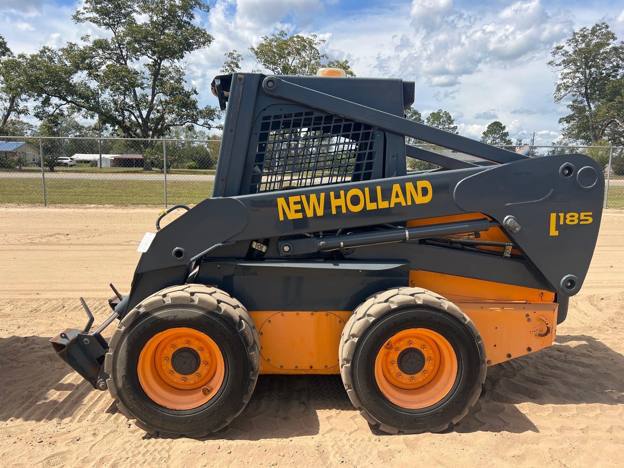 2006 NEW HOLLAND L185 SKID STEER (A52705)